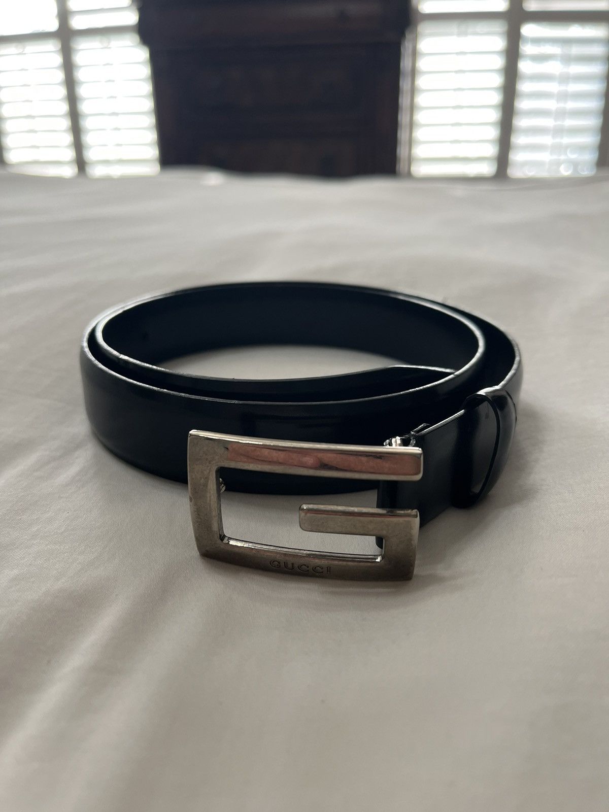 image of Skinny Black Gucci Leather Belt, Men's (Size 26)