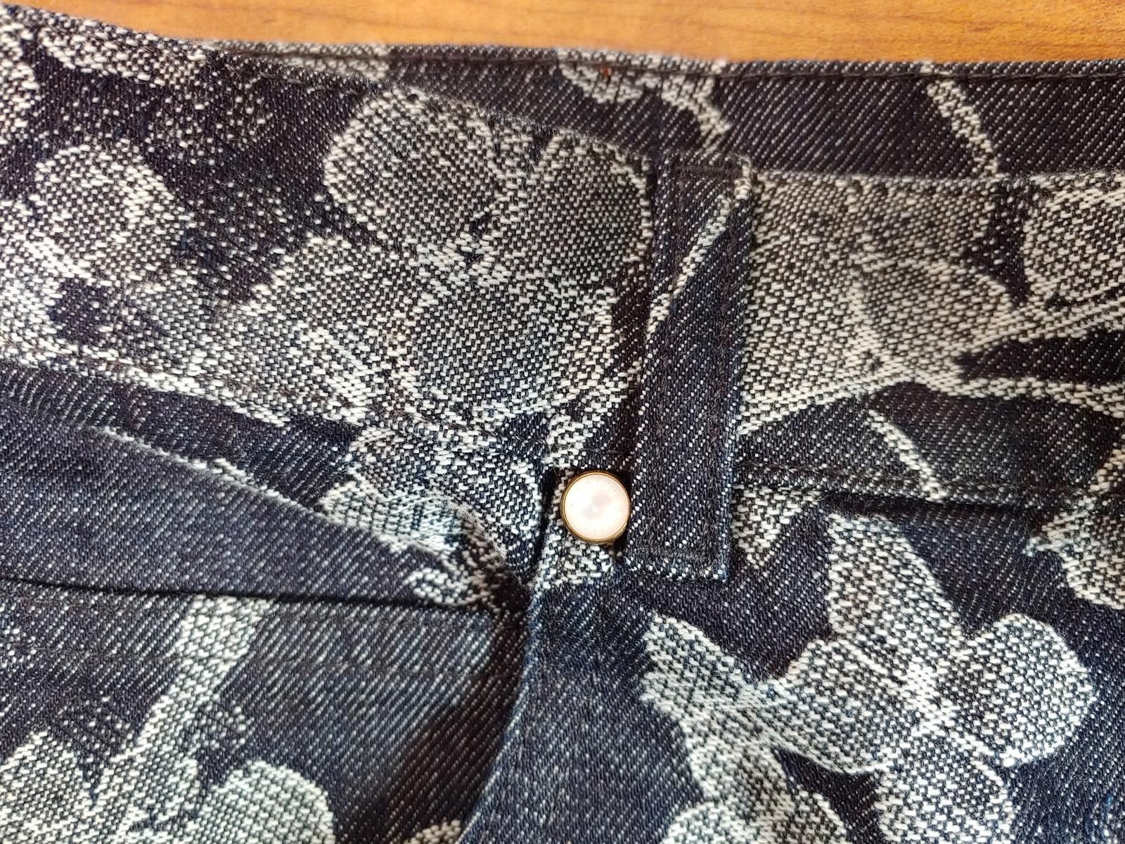 Louis Vuitton Louis Vuitton LV Waves Floral Jacquard Denim Shorts in Blue Size US 36 / EU 52 - 4 Thumbnail
