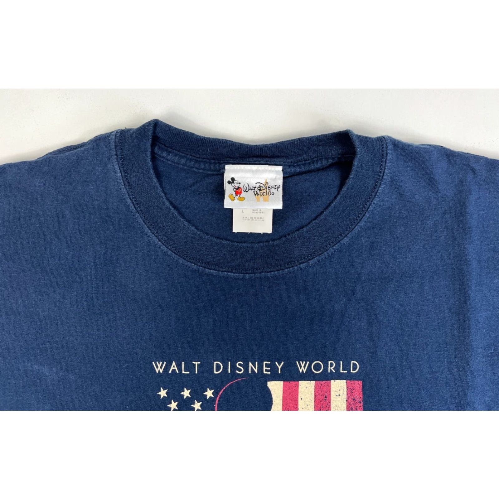 Disney VINTAGE Walt Disney World An American Tradition Unisex Adult T-Shirt Navy Blue L Mens Shirts Mickey Mouse Crew Neck Short Sleeve Cotton Size US L / EU 52-54 / 3 - 4 Thumbnail