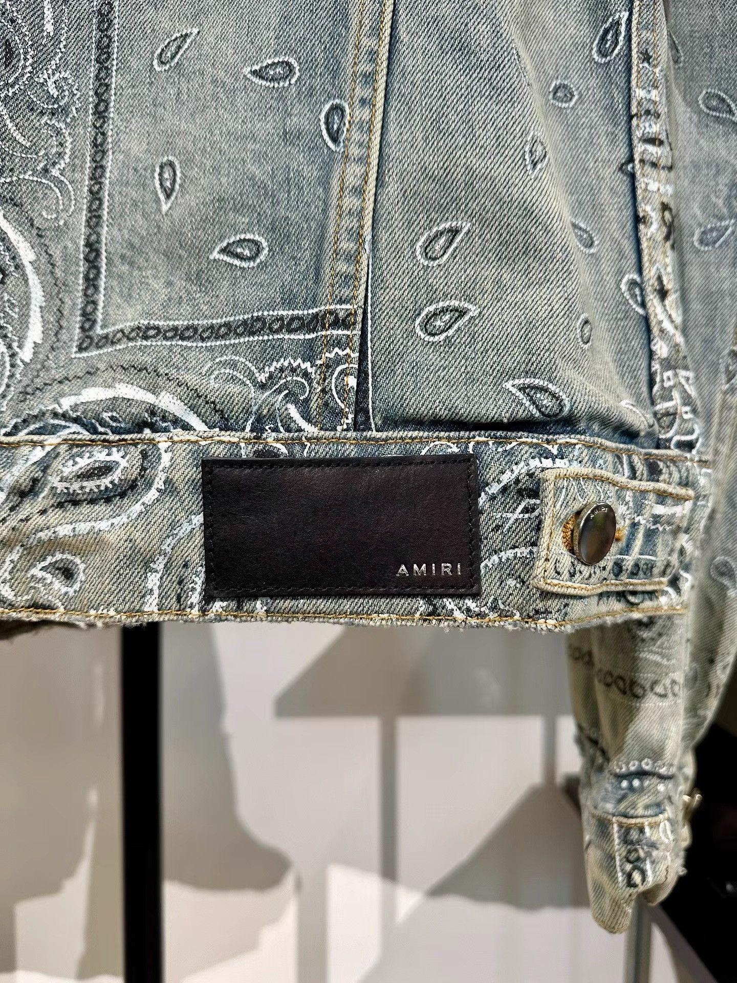 Amiri Amiri Paisley Washed Distressed Denim Jacket K35 Size US M / EU 48-50 / 2 - 7 Thumbnail
