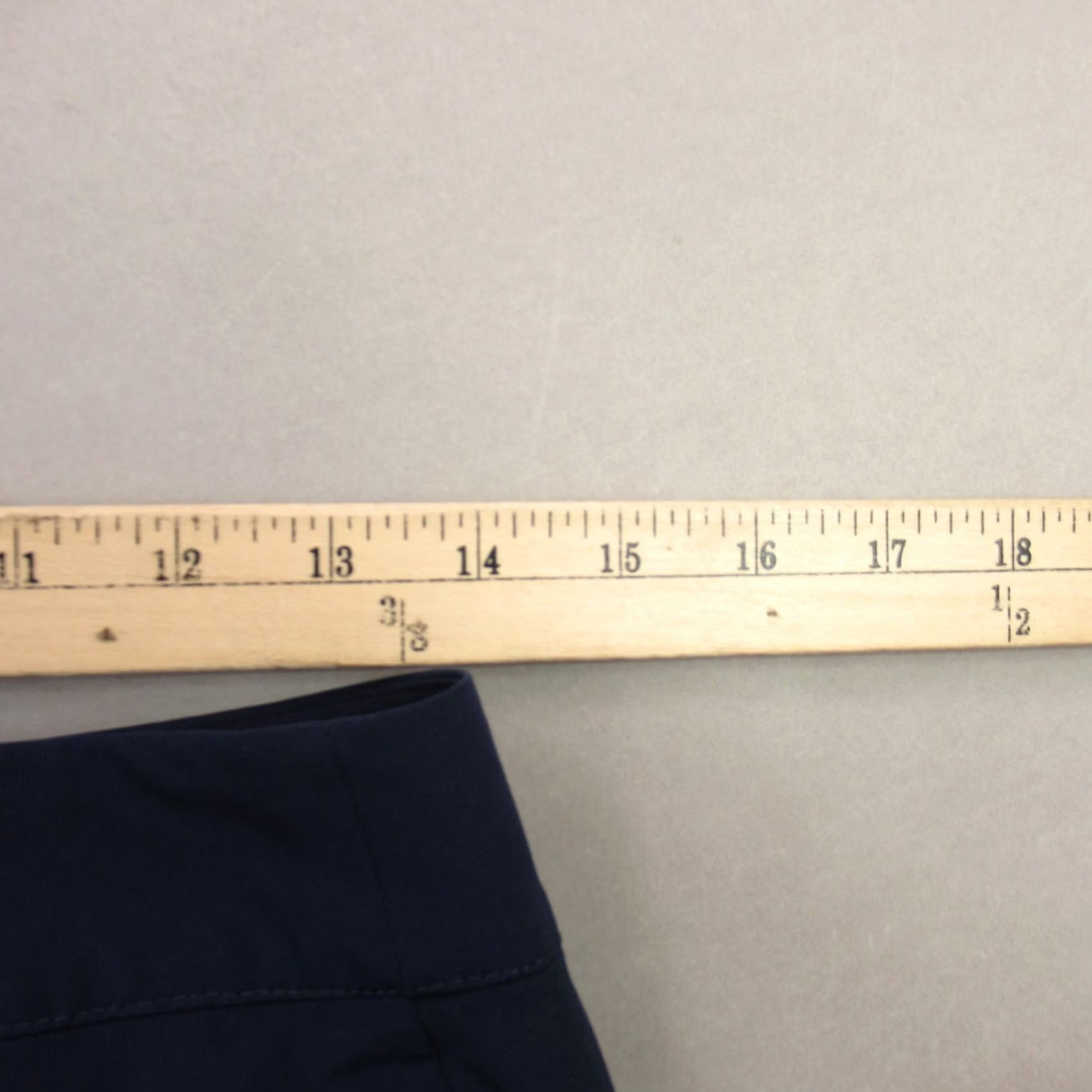 Vineyard Vines VINTAGE? No. Size 27" / US 4 / IT 40 - 7 Thumbnail