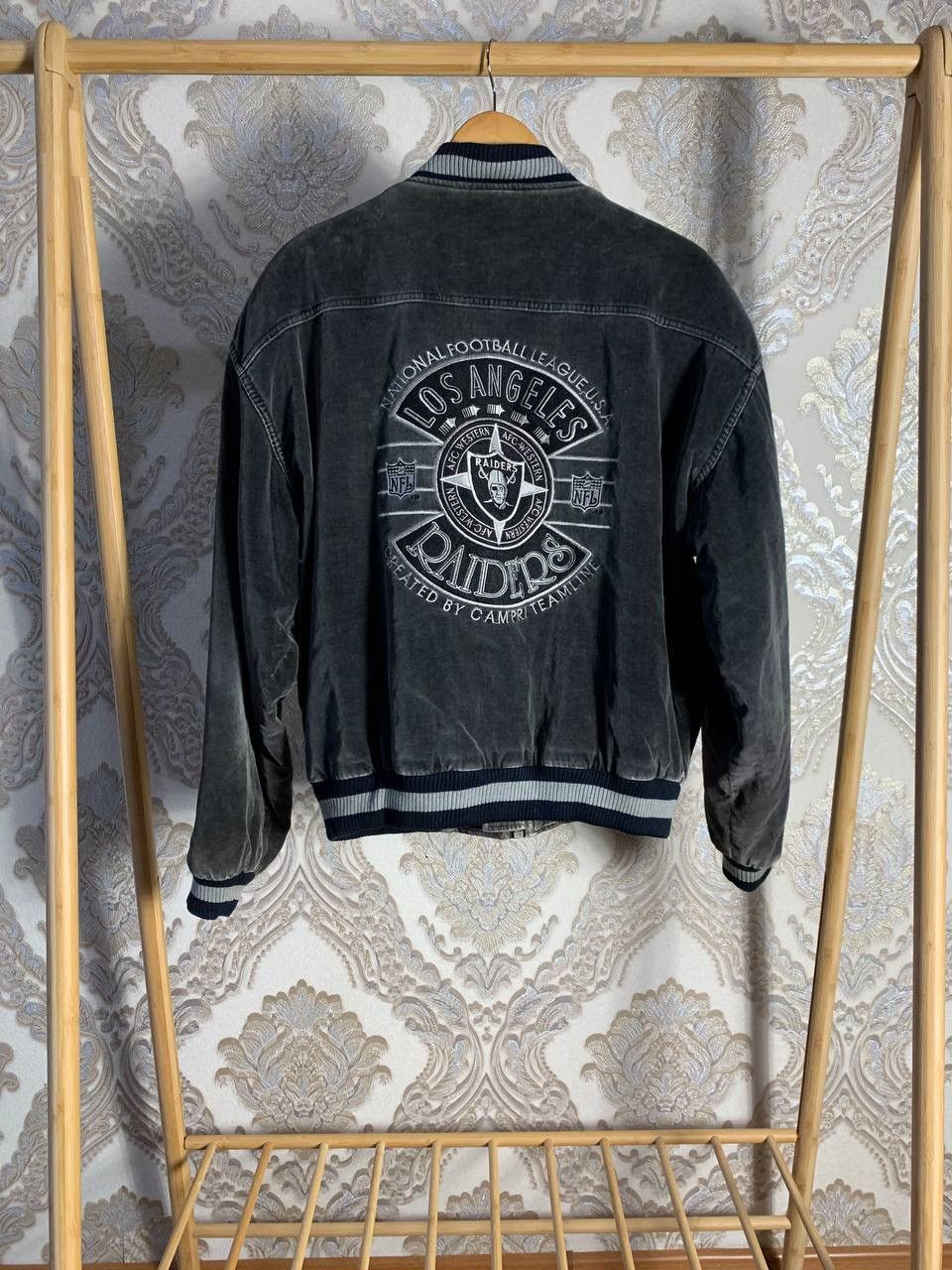 NFL × Vintage VERY RARE RAIDERS LOS ANGELES NFL BOMBER JACKET 90s Y2K HYPE Size US M / EU 48-50 / 2 - 14 Thumbnail