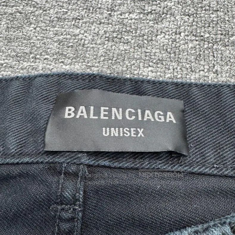 Balenciaga Balenciaga Washed Wide-Leg Jeans. Size US 26 / EU 42 - 2 Thumbnail