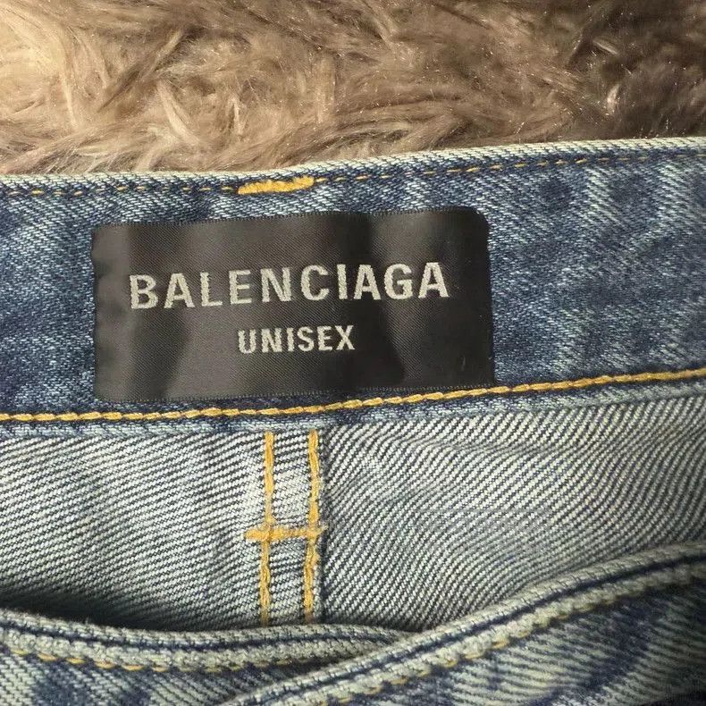 Balenciaga Balenciaga SS23 Spray Paint Denim Jeans. Size US 34 / EU 50 - 3 Thumbnail