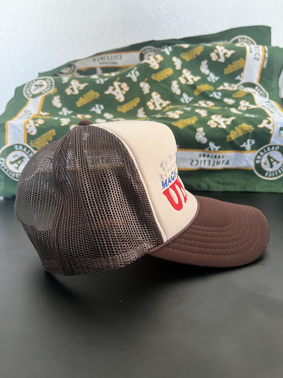 Feature × Vintage UNLV magic club Size ONE SIZE - 3 Thumbnail