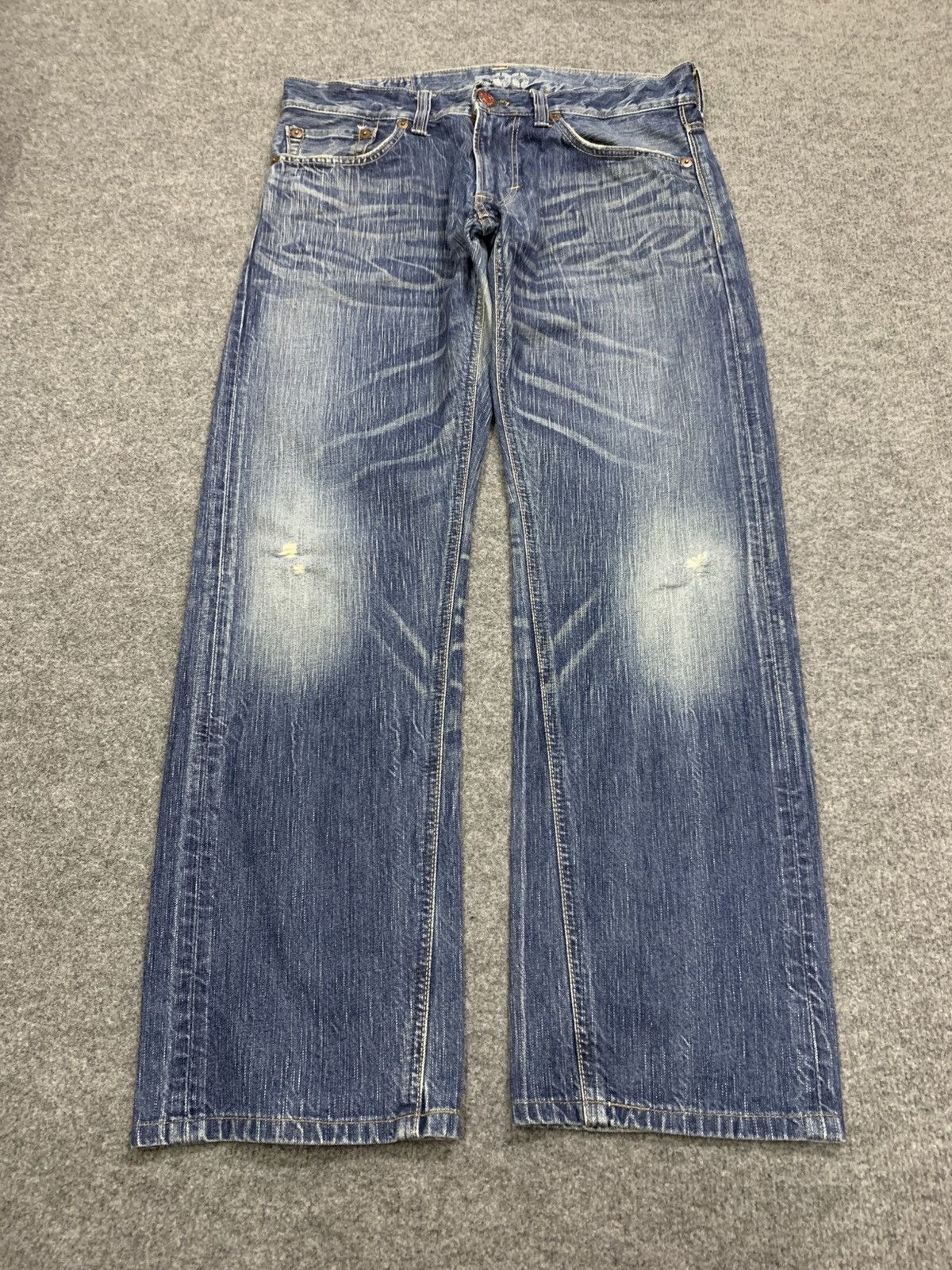 Edwin VINTAGE EDWIN BLUE TRIP FADED BLUE. Size US 34 / EU 50 - 1 Thumbnail
