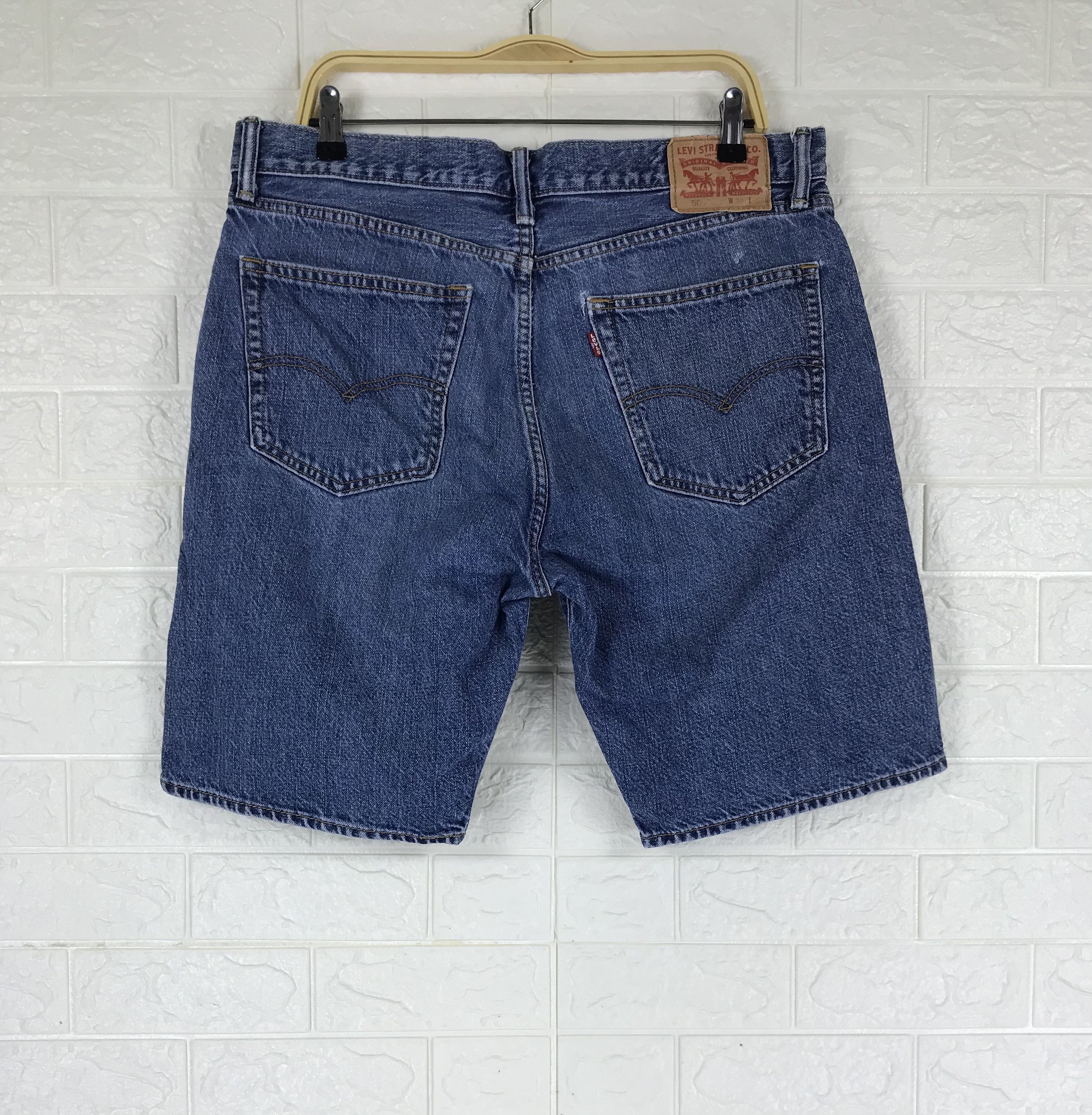 Levi's Vintage Levi's 505 Blue Wash Short Jeans Size US 36 / EU 52 - 2 Thumbnail