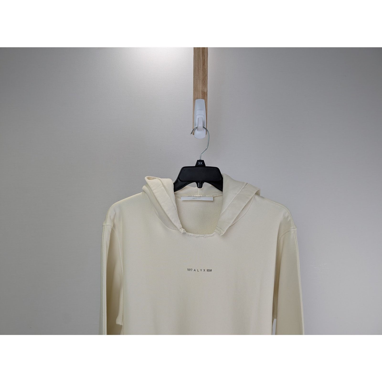 1017 ALYX 9SM o1rshd1 Hoodie Fleece with Raw Cut Hood in off-White Size US XXL / EU 58 / 5 - 3 Thumbnail