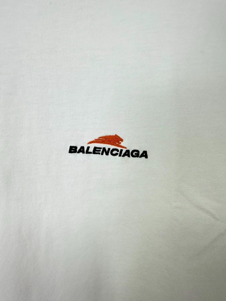 Balenciaga Balenciaga White tiger head embroidery short-sleeve Size US M / EU 48-50 / 2 - 3 Thumbnail