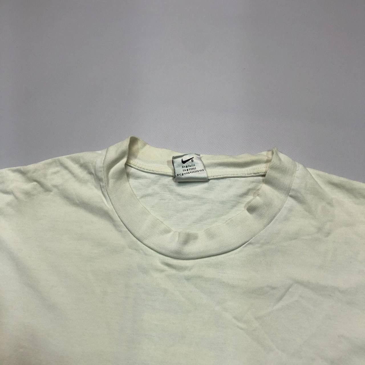 Nike × Vintage Vintage Nike T-Shirt Big Logo Size US L / EU 52-54 / 3 - 6 Thumbnail