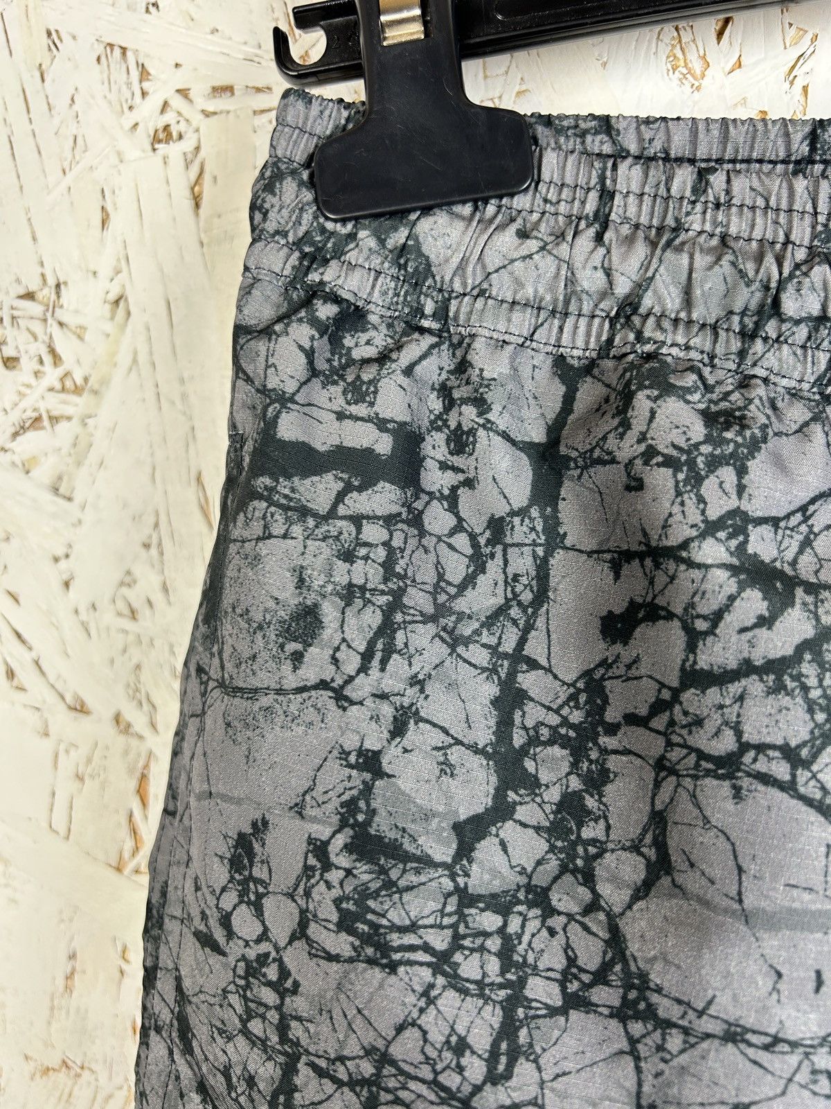 A-COLD-WALL* ACW A Cold Wall Printed Ripstop Marble Shorts Swim Size S Size US 30 / EU 46 - 4 Thumbnail