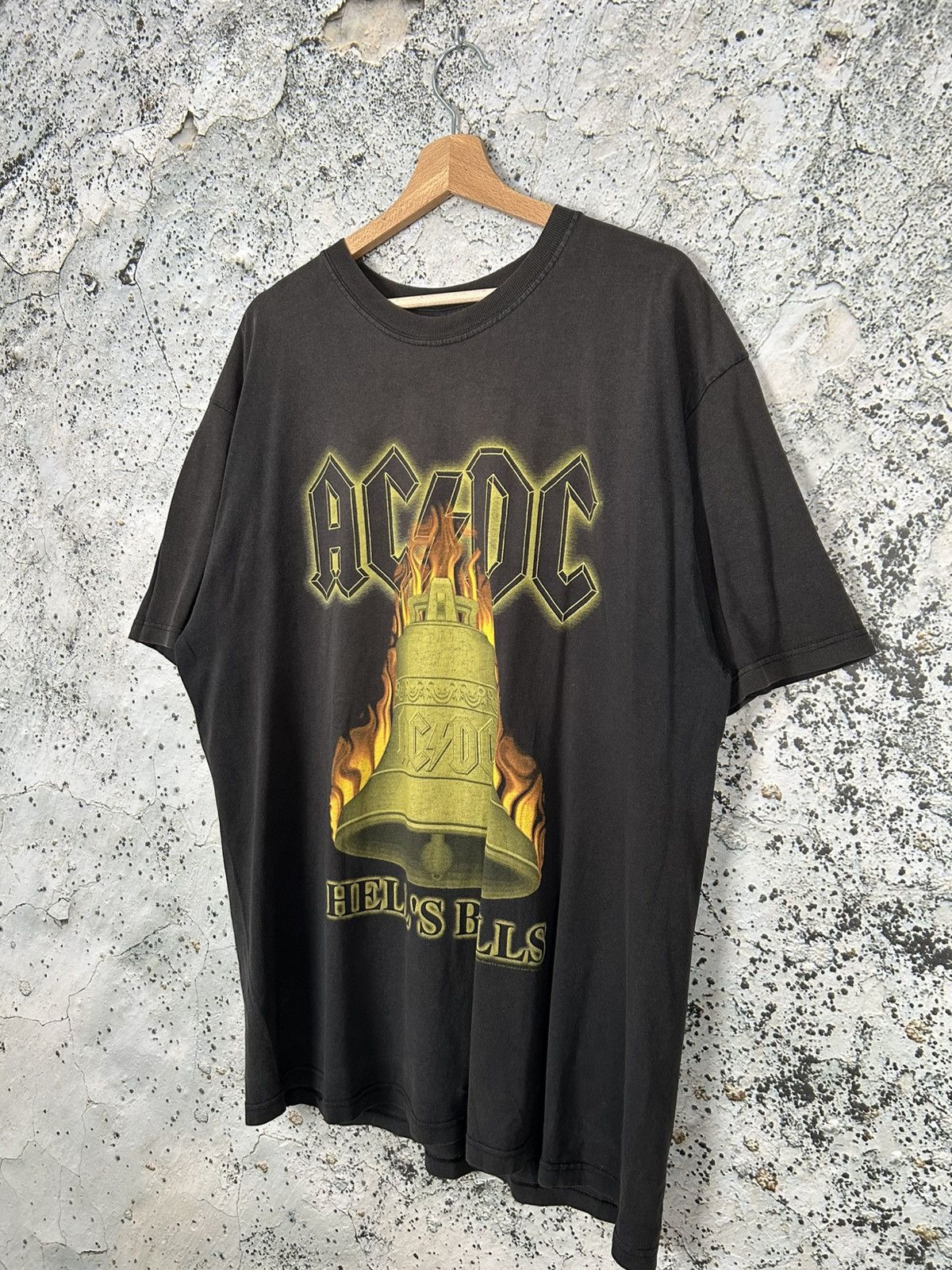 AC/DC Vintage AC DC Rock Band Tee Metal Hells Bells 2001 Archive Size US XL / EU 56 / 4 - 2 Thumbnail