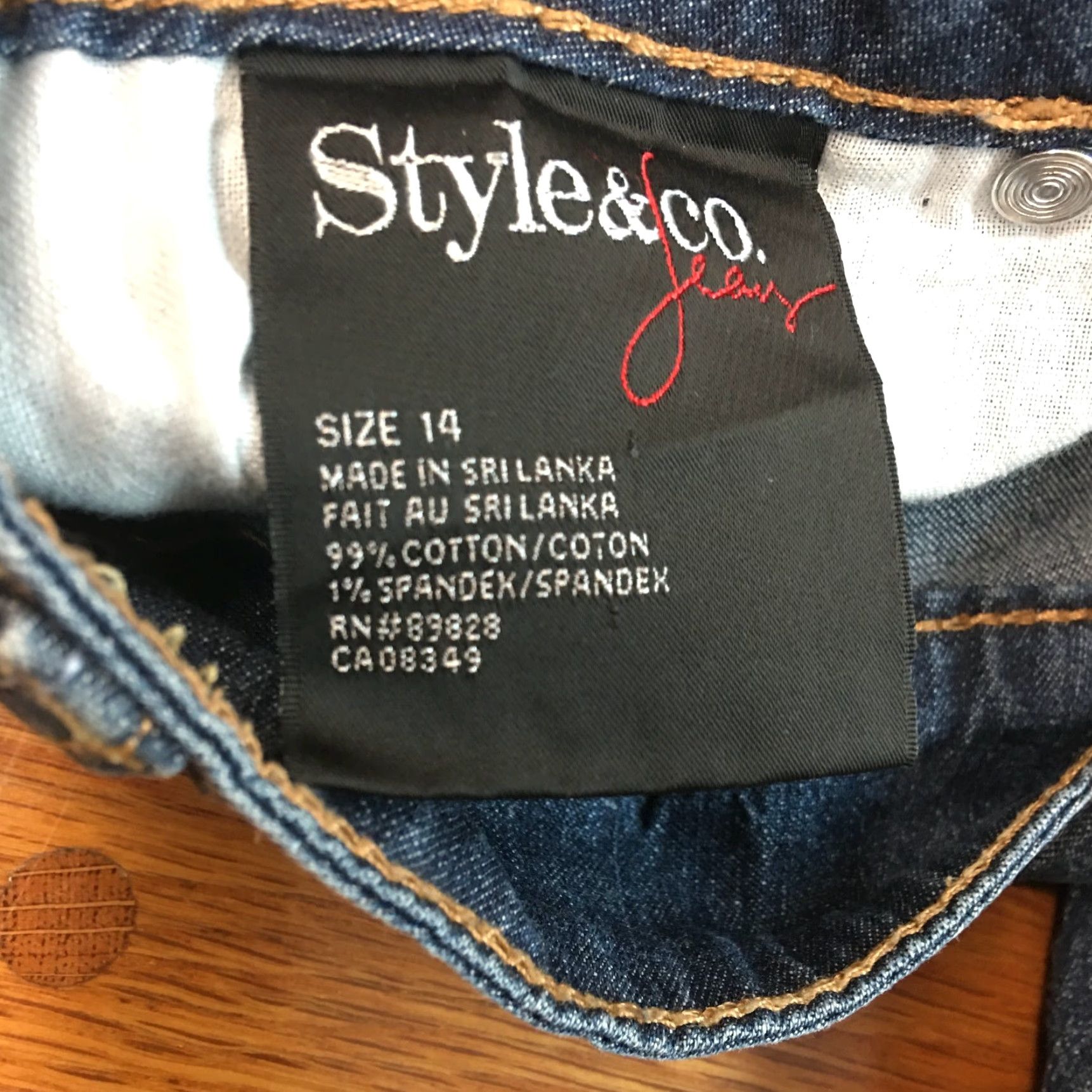 Vintage Style & Co Women's Blue Denim Cropped Jeans Size 14 Regular Fit Mid Rise 5-Pocket Modern Size 36" / US 14 / IT 50 - 6 Thumbnail
