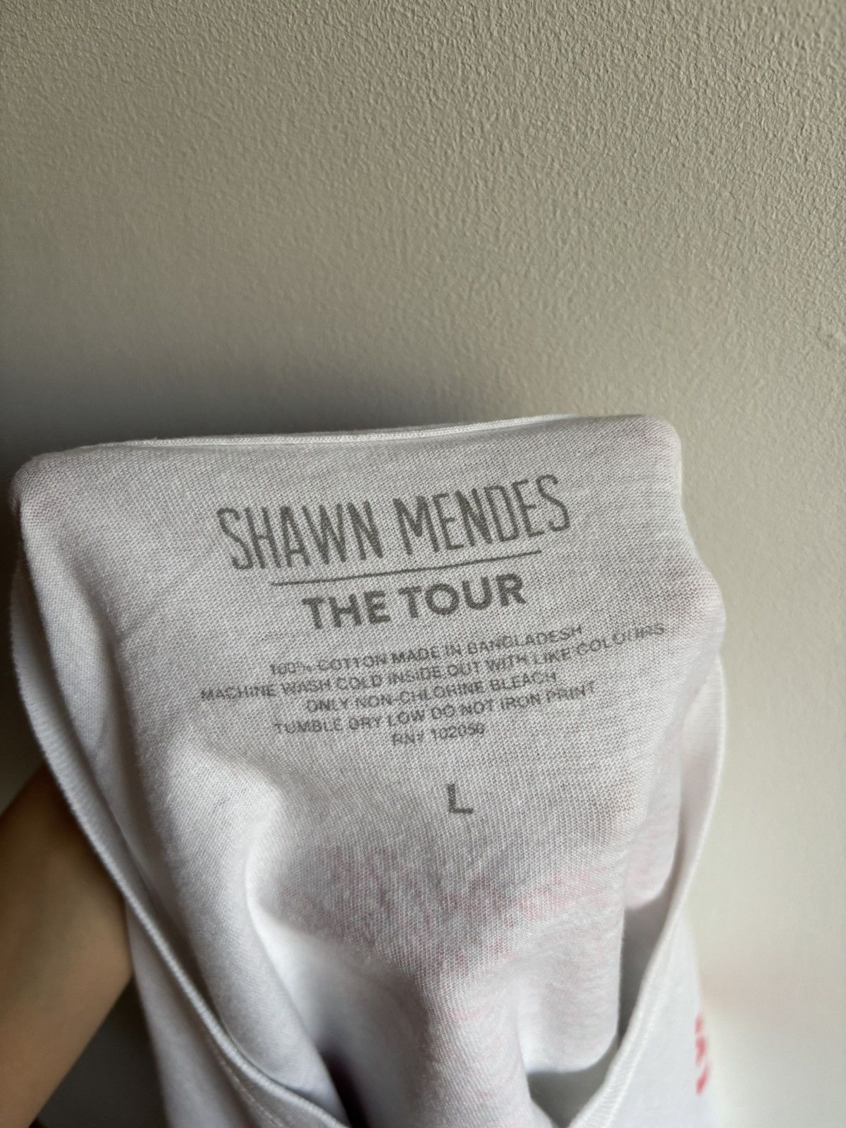 Vintage Summer Diaries 2019 Shawn Mendes the tour tshirt Size US M / EU 48-50 / 2 - 6 Thumbnail