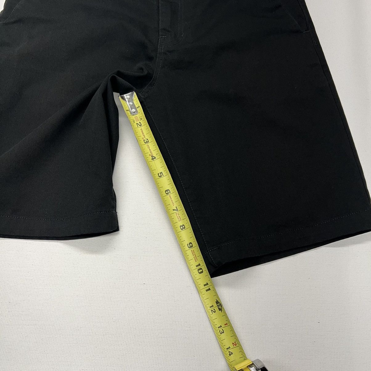 Volcom Volcom Chino Shorts Black Board Beach Casual Simple Skate Size US 30 / EU 46 - 14 Thumbnail