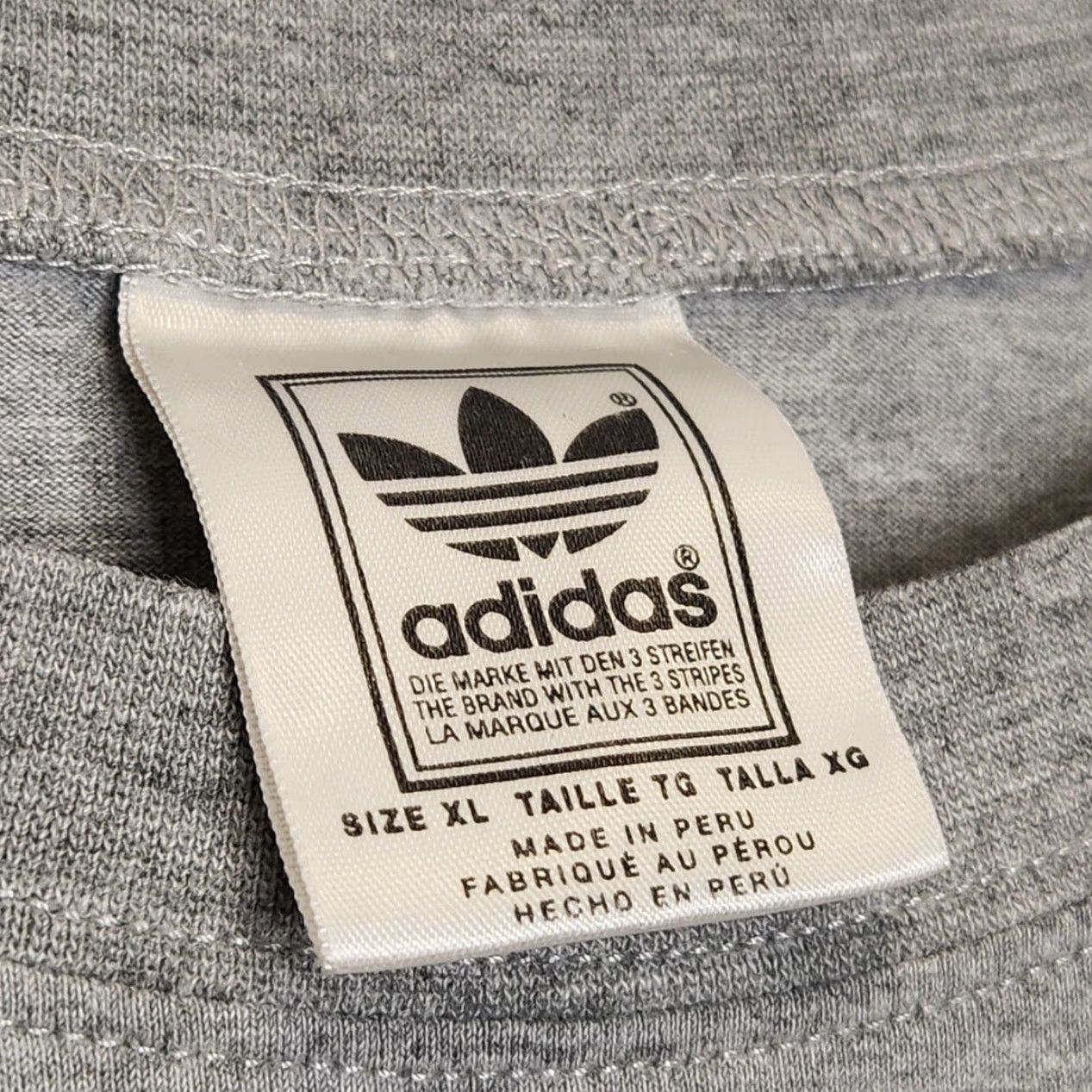 Adidas VINTAGE Adidas Shirt XL Gr ay Oversized 90s Logo VTG Size US XL / EU 56 / 4 - 3 Thumbnail