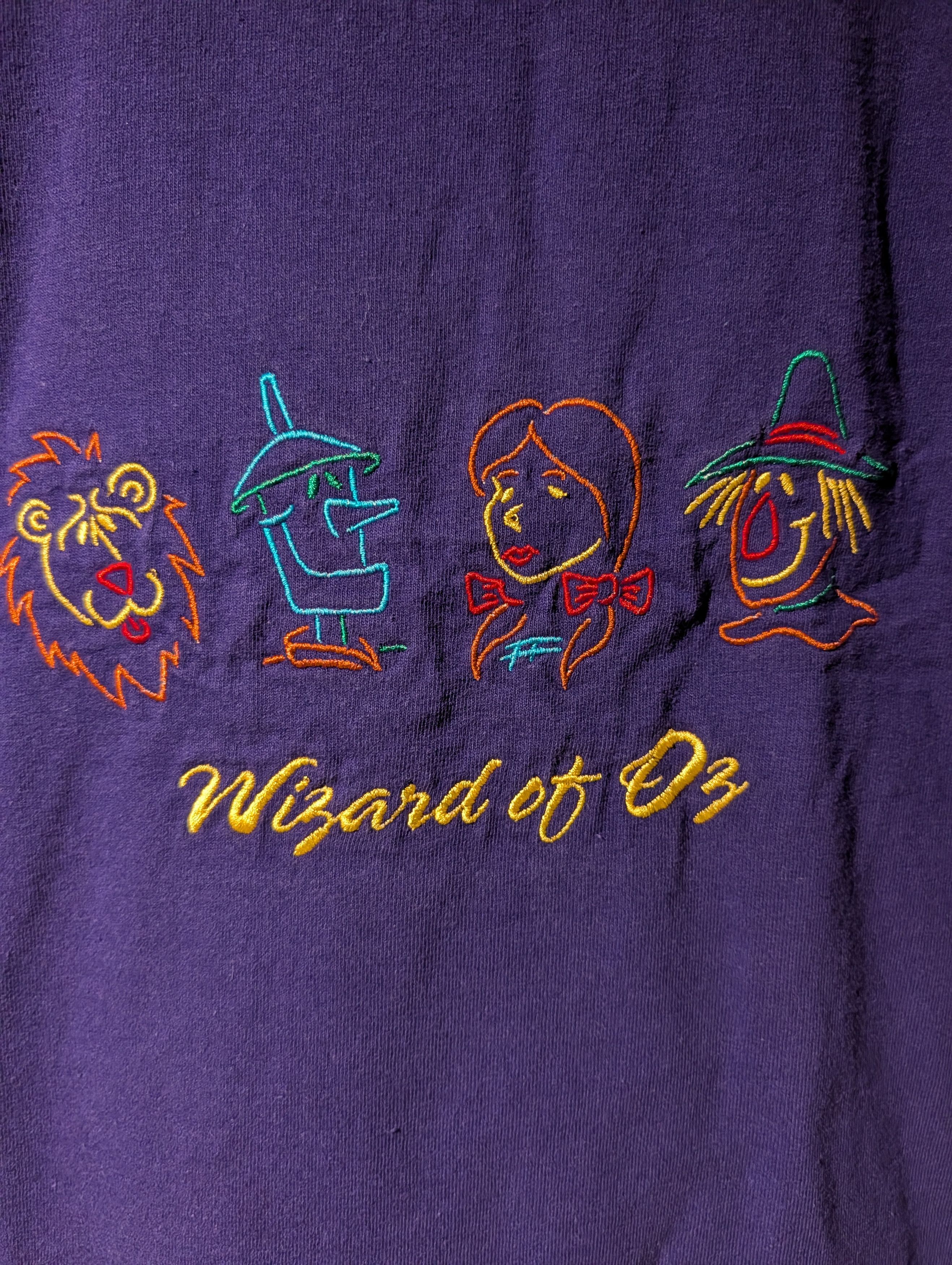 Gildan Vintage Wizard of Oz Embroidered T-Shirt Characters Logo Tee Size US M / EU 48-50 / 2 - 2 Thumbnail