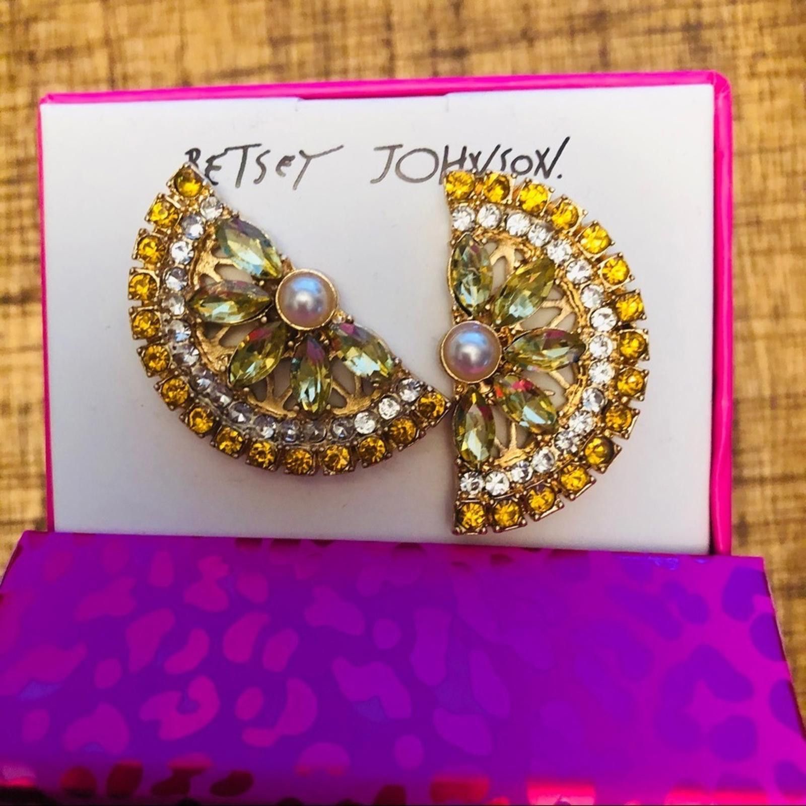 Betsey Johnson Betsey Johnson Lemon Wedge Earrings NWT Size ONE SIZE - 2 Thumbnail