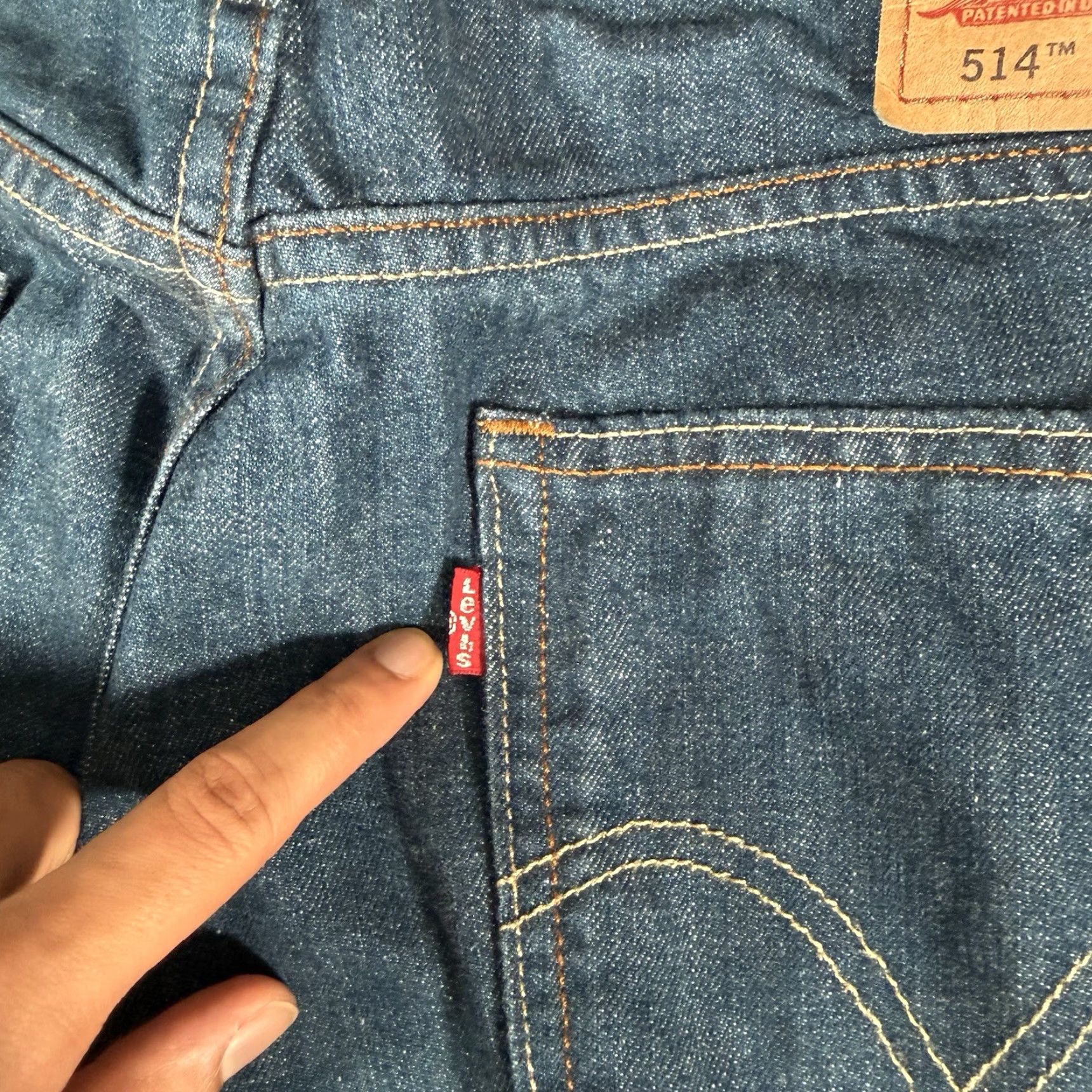 Levi's Levi's 514 Slim Straight Jeans Mens 34x33 34 Inseam Low Rise Denim Blue Slimming Button Zip 5-Pocket Logo Straight Jeans Men Size US 34 / EU 50 - 3 Thumbnail