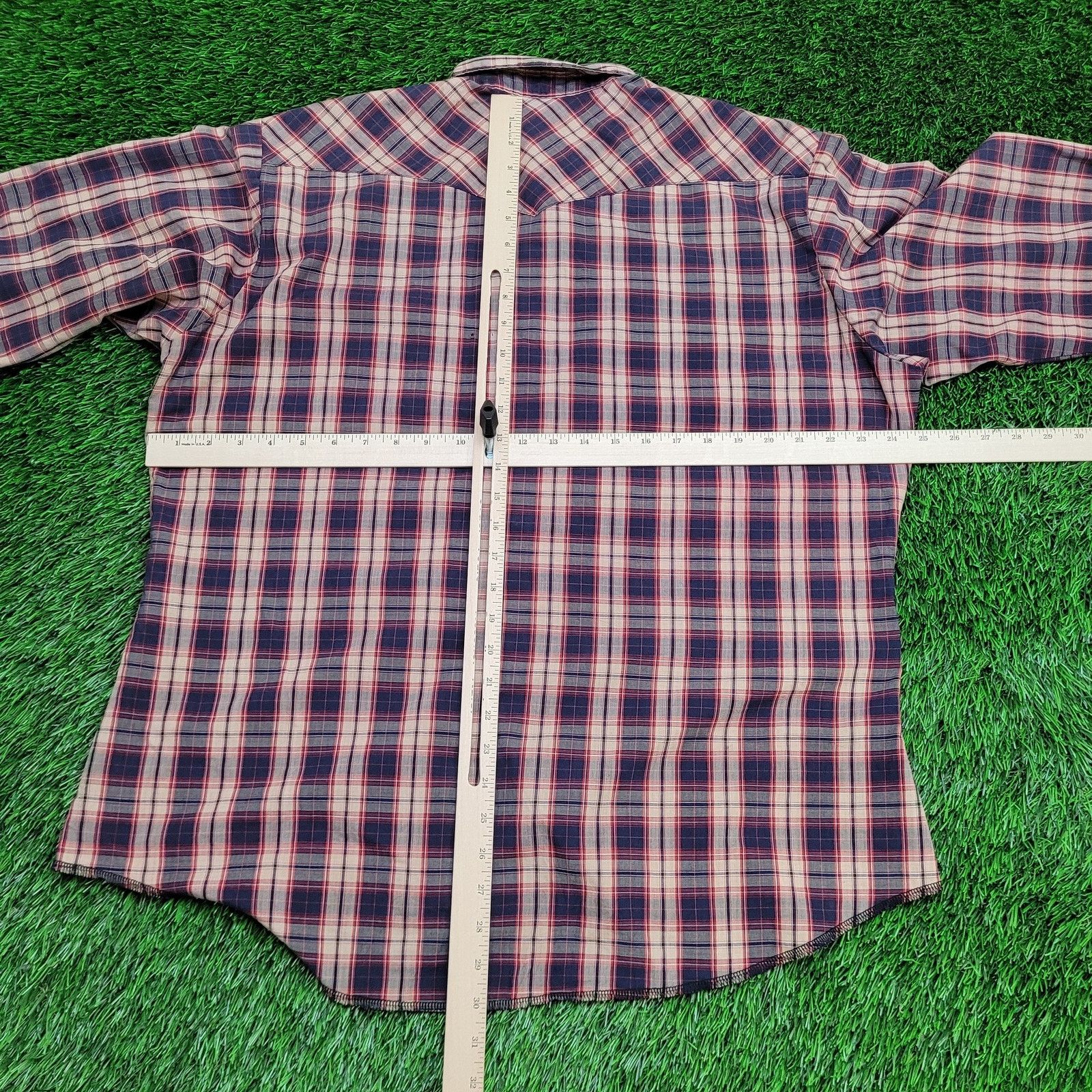 Wrangler VTG Wrangler Western Pearl Snap Shirt XL Shadow Plaid USA Size US XL / EU 56 / 4 - 10 Thumbnail