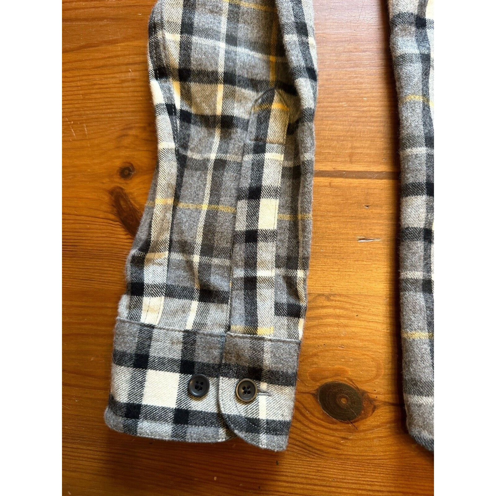 L.L. Bean New LL Bean Flannel Shirt Mens Small Slim Long Sleeve Plaid Size US S / EU 44-46 / 1 - 7 Thumbnail