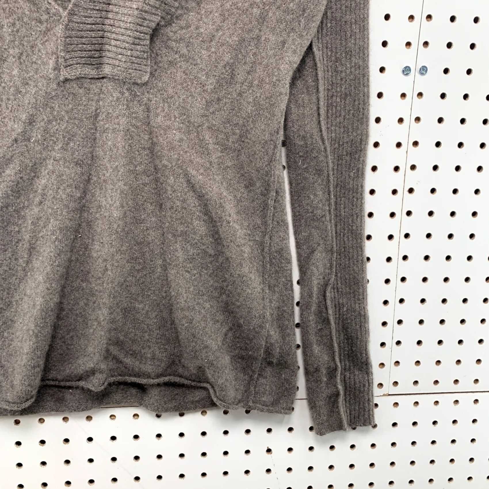 AQUA Aqua Cashmere Hooded Sweater Womens Medium Brown 100% Cashmere V Neck Pullover Size M / US 6-8 / IT 42-44 - 7 Thumbnail