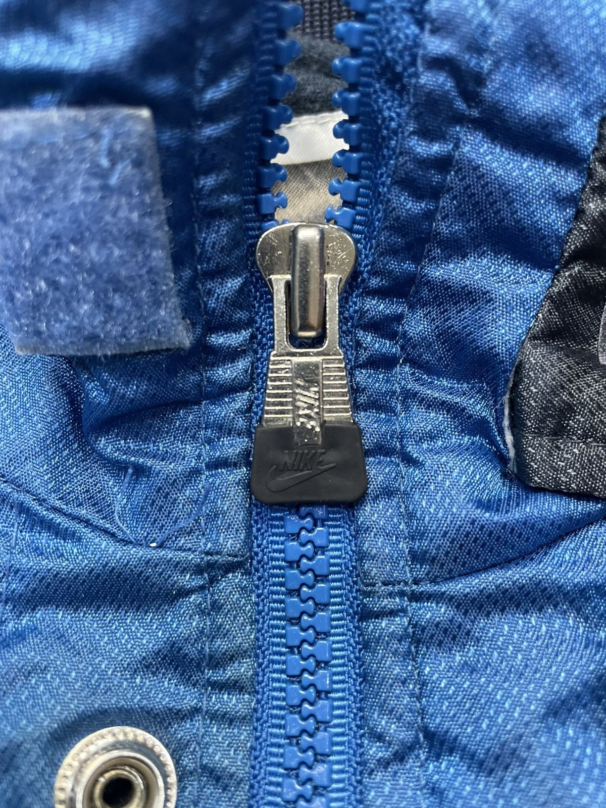 Nike Vintage Nike Mini Swoosh Jacket Size US L / EU 52-54 / 3 - 6 Thumbnail