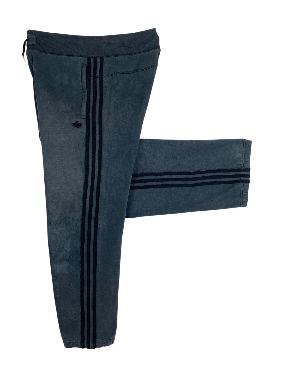 Adidas Rare‼️ Adidas Trefoils Sweatpants Size US 32 / EU 48 - 1 Thumbnail