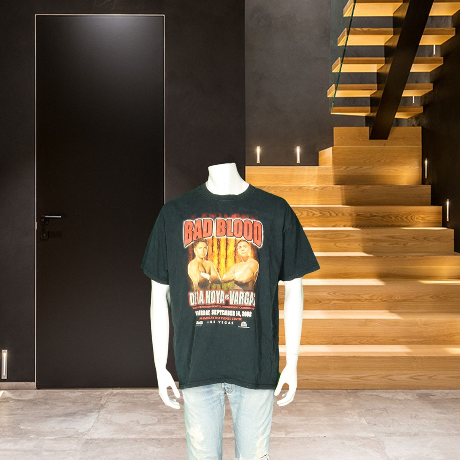 image of Y2K Vintage Bad Blood De La Hoya Vs Vargas 2002 T Shirt Tee in Black, Men's (Size XL)