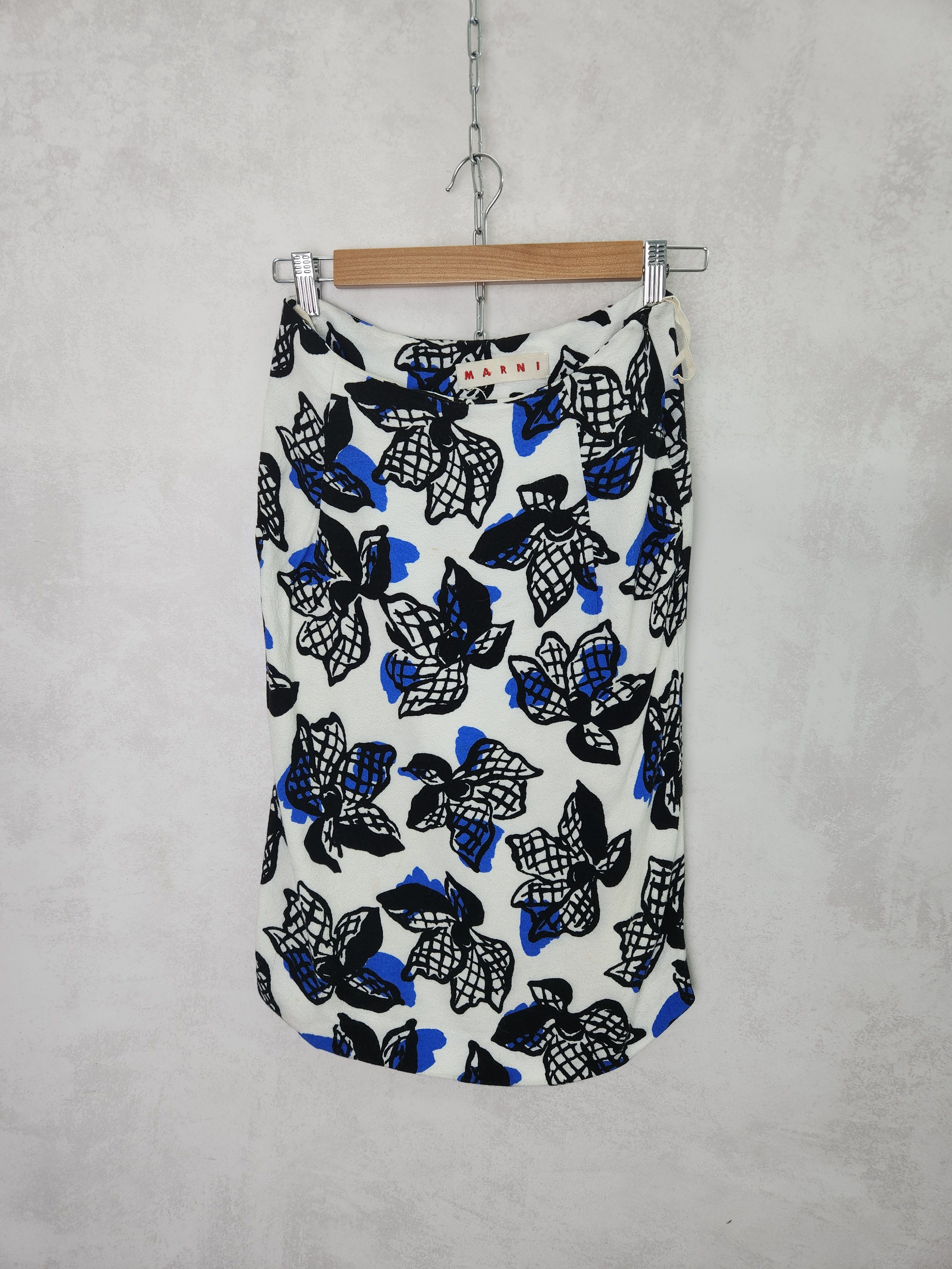 Marni Marni Viscosce floral A line skirt size 40 Size 27" / US 4 / IT 40 - 1 Thumbnail