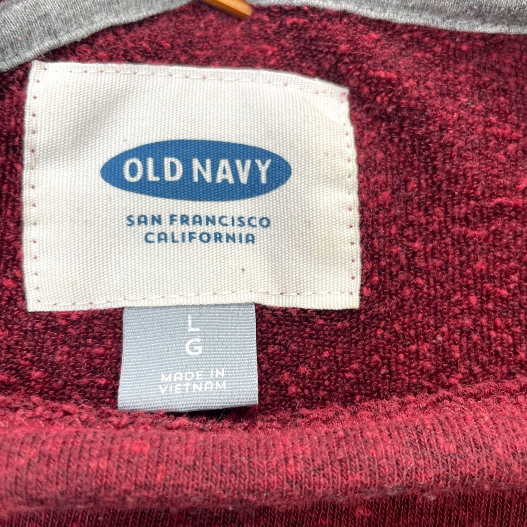 Old Navy Old Navy Shirt Men L Red California Roaming Graphic Knit Bear Nature Crew Neck T-Shirt Size US L / EU 52-54 / 3 - 3 Thumbnail