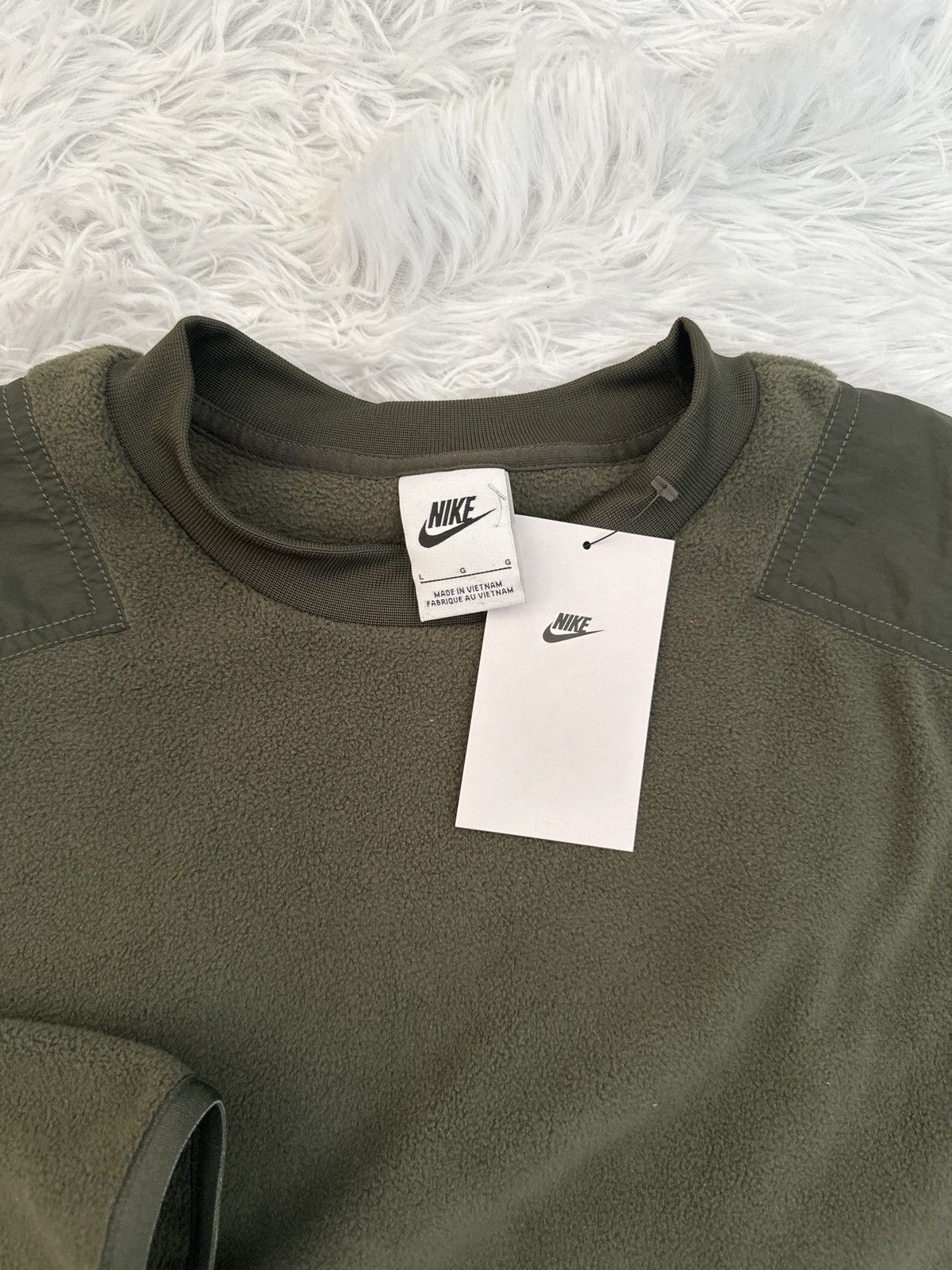 Nike Nike Pullover Sweater Fleece Like Olive Color Size Large Size US L / EU 52-54 / 3 - 3 Thumbnail