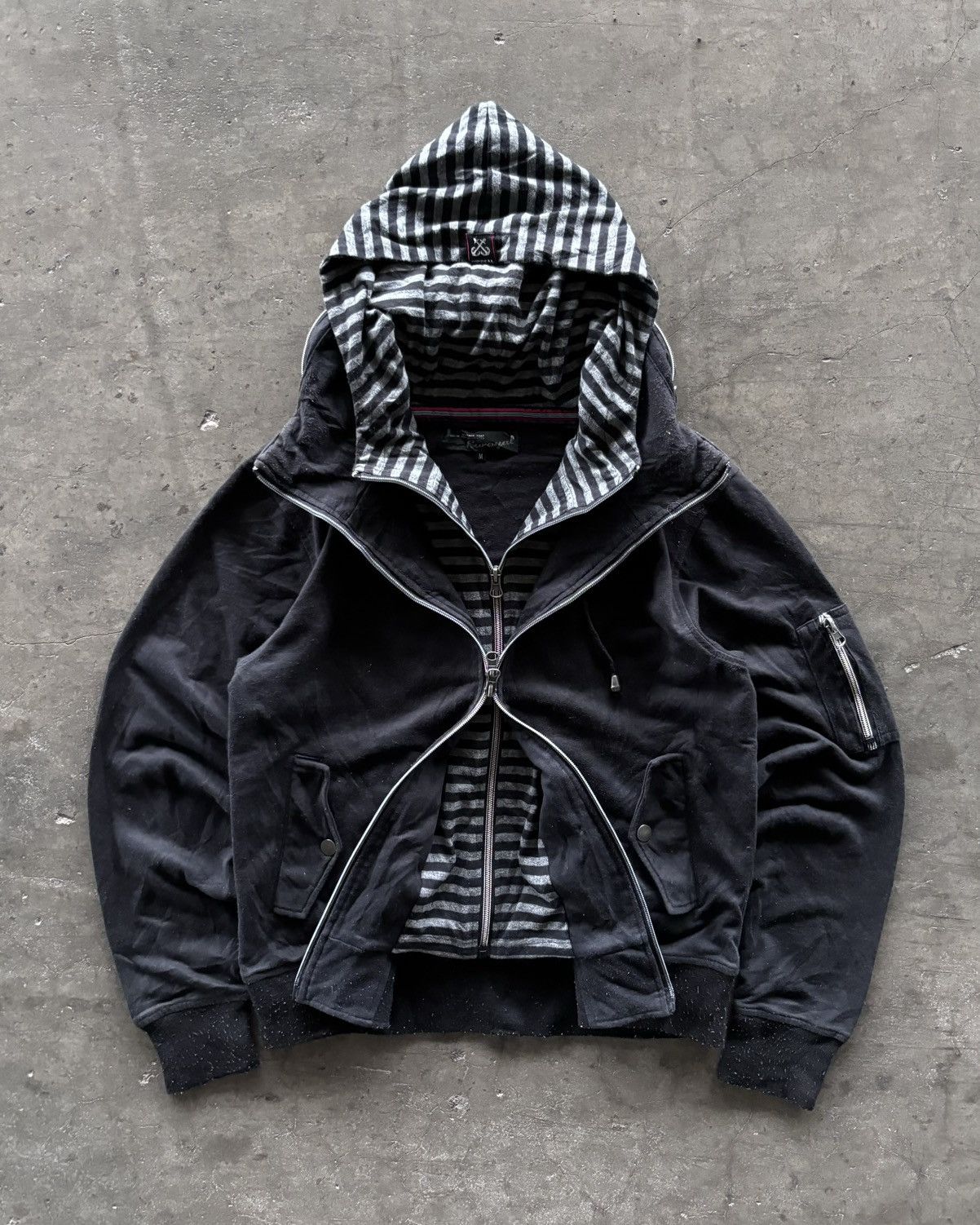 NO ID. Bono Style Sweat Vest Hoodie