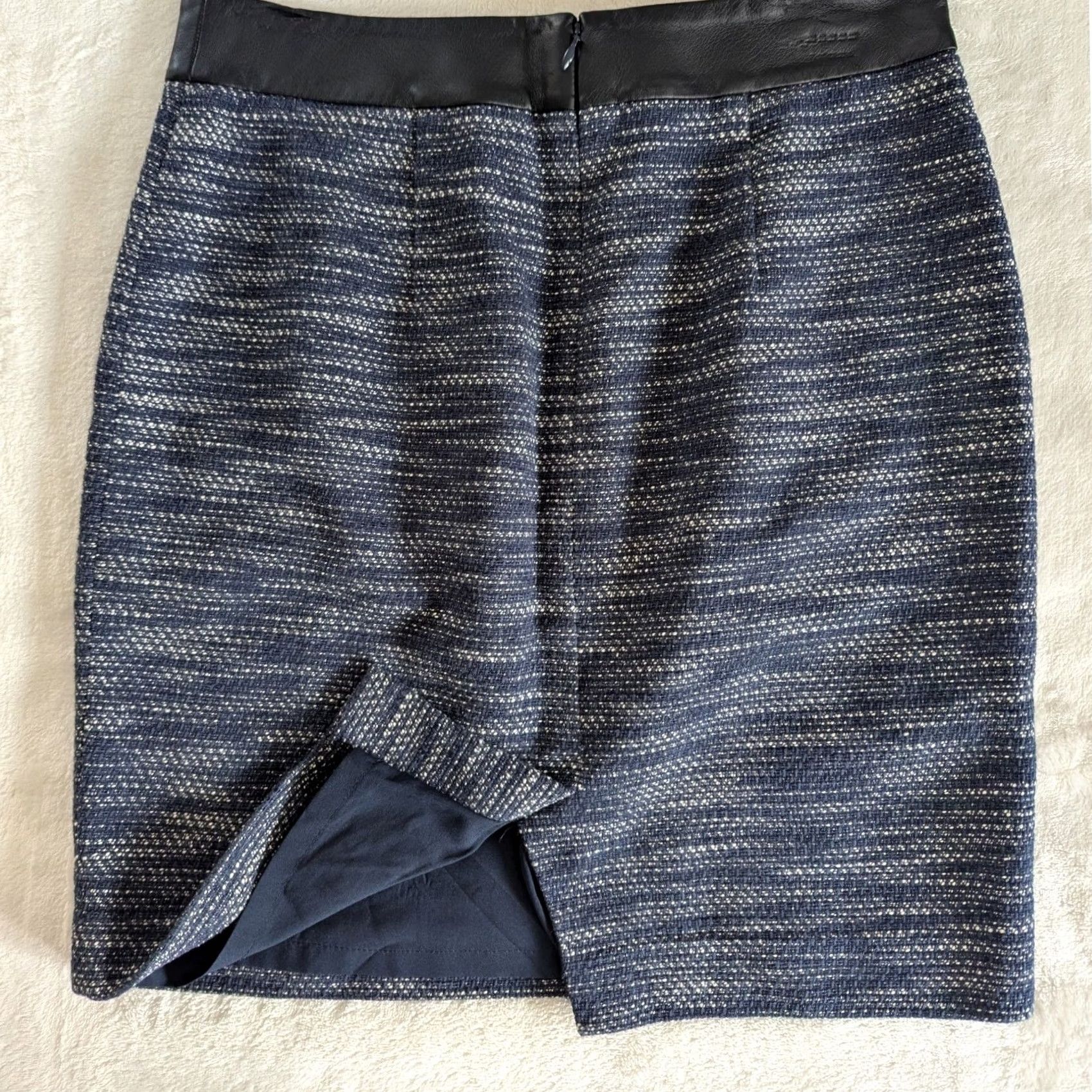 Ann Taylor Ann Taylor Blue Tweed Pencil Skirt Womens 6P Faux Leather Trim Size 28" / US 6 / IT 42 - 2 Thumbnail