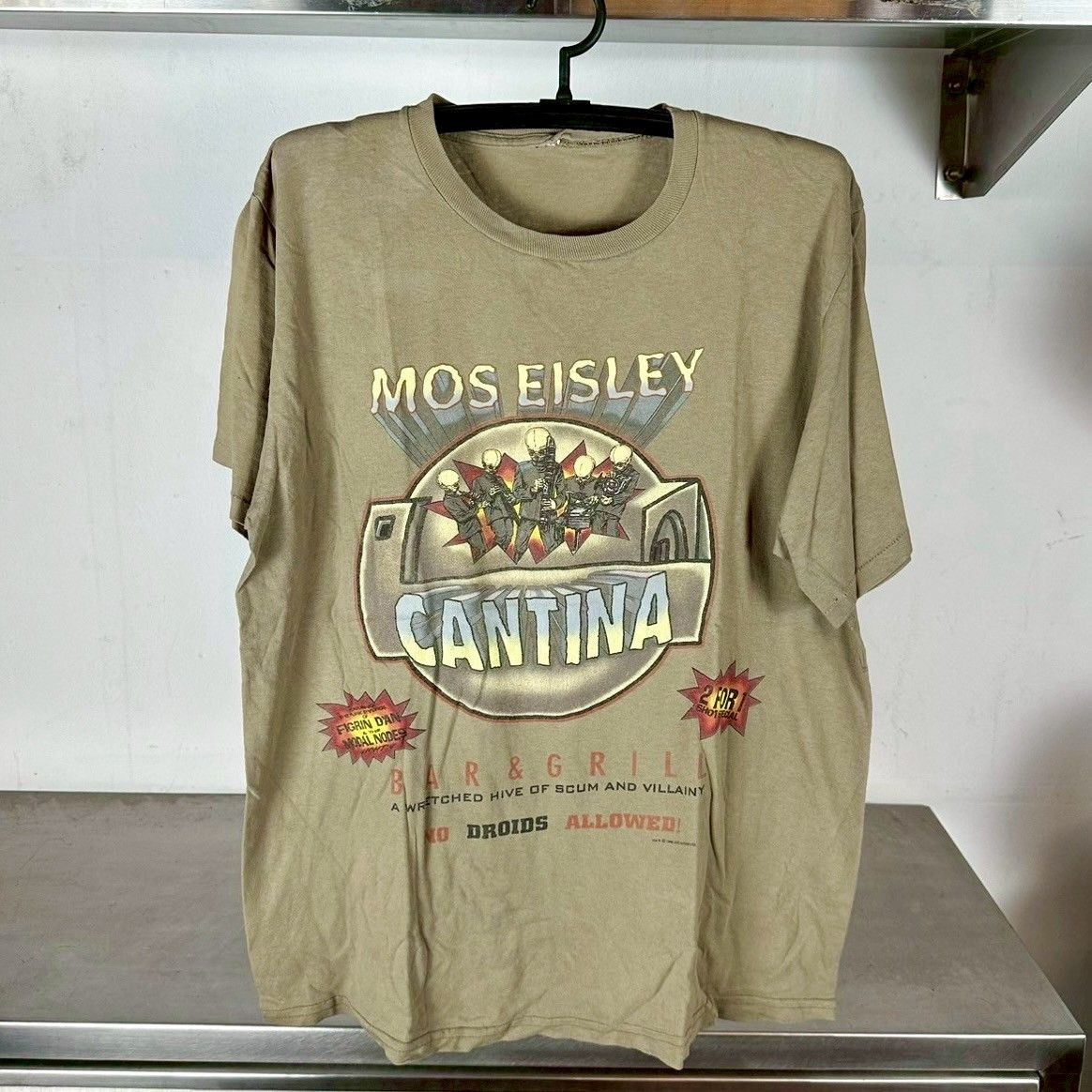 Vintage ​Vintage 1996 Star Wars Mos eisley Cantina Promo T-shirt Size US L / EU 52-54 / 3 - 1 Thumbnail