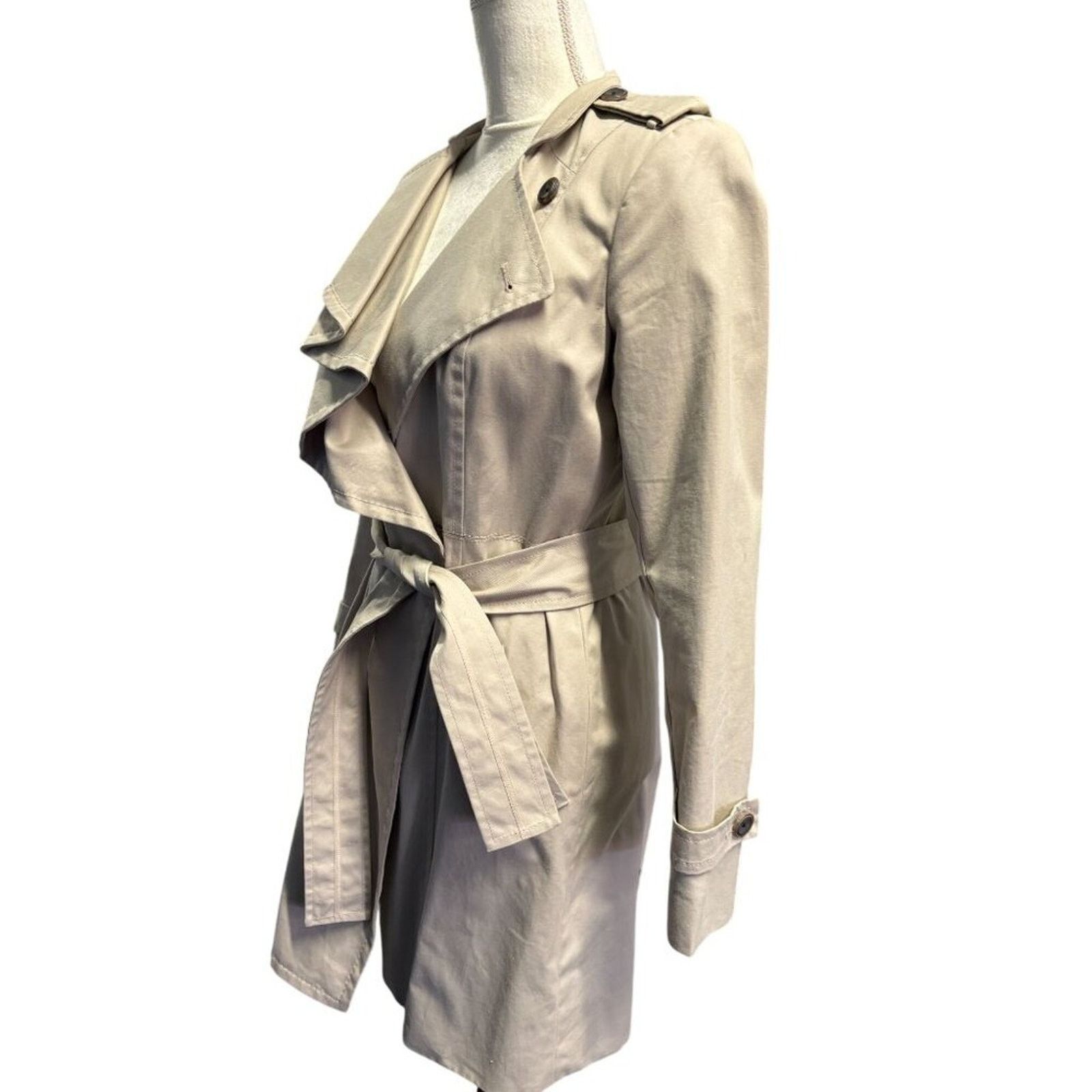 Diane von Furstenberg Diane Von Furstenberg Beige Belted Trench Coat Womens Size 4 Size XS / US 0-2 / IT 36-38 - 4 Thumbnail