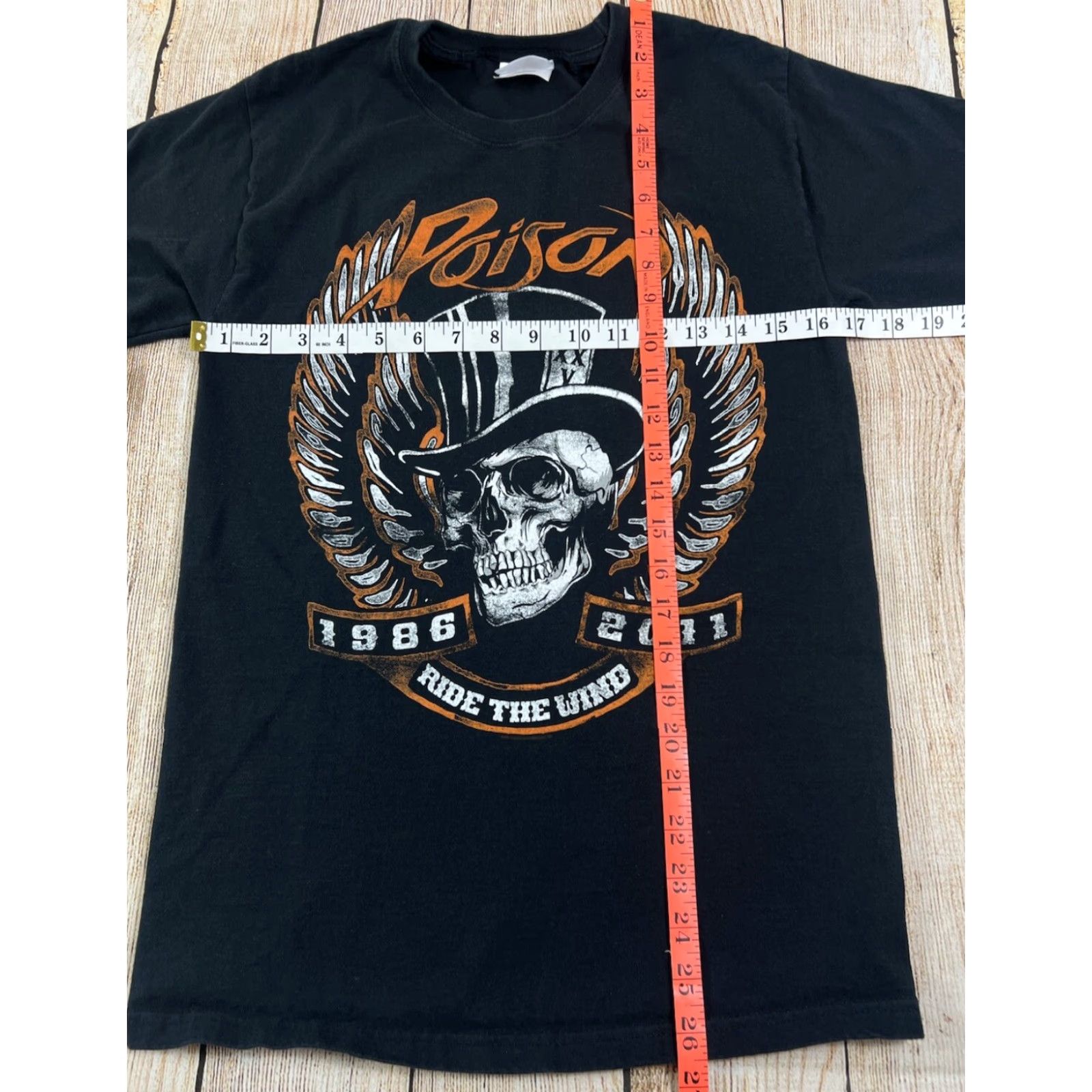 Vintage VINTAGE Poison Rock Band Black Skull Ride The Wind Motorcycle T Shirt Small Size US S / EU 44-46 / 1 - 3 Thumbnail