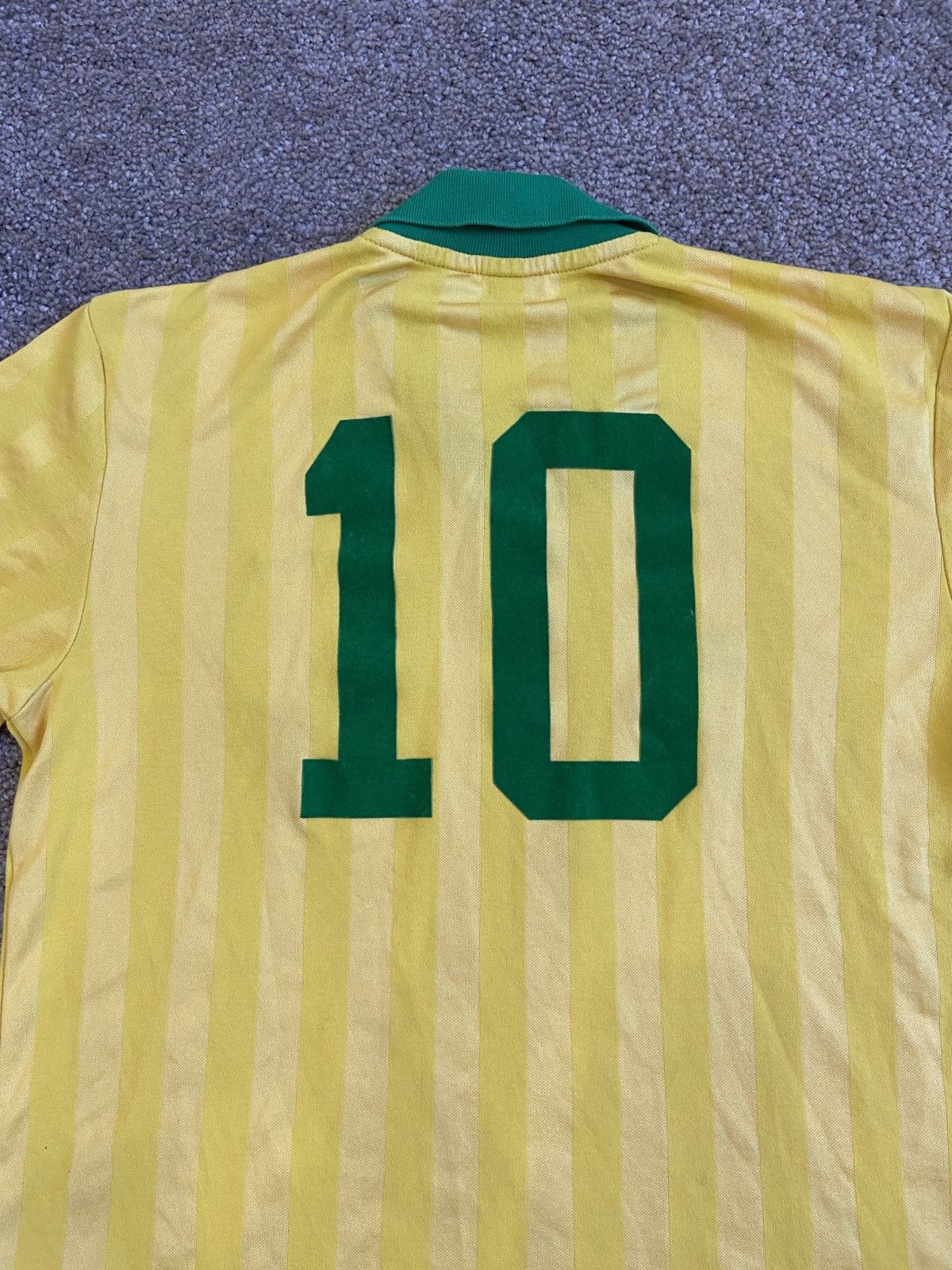 Adidas Vintage Adidas Brazil Retro Football Soccer Jersey Shirt Size US S / EU 44-46 / 1 - 5 Thumbnail