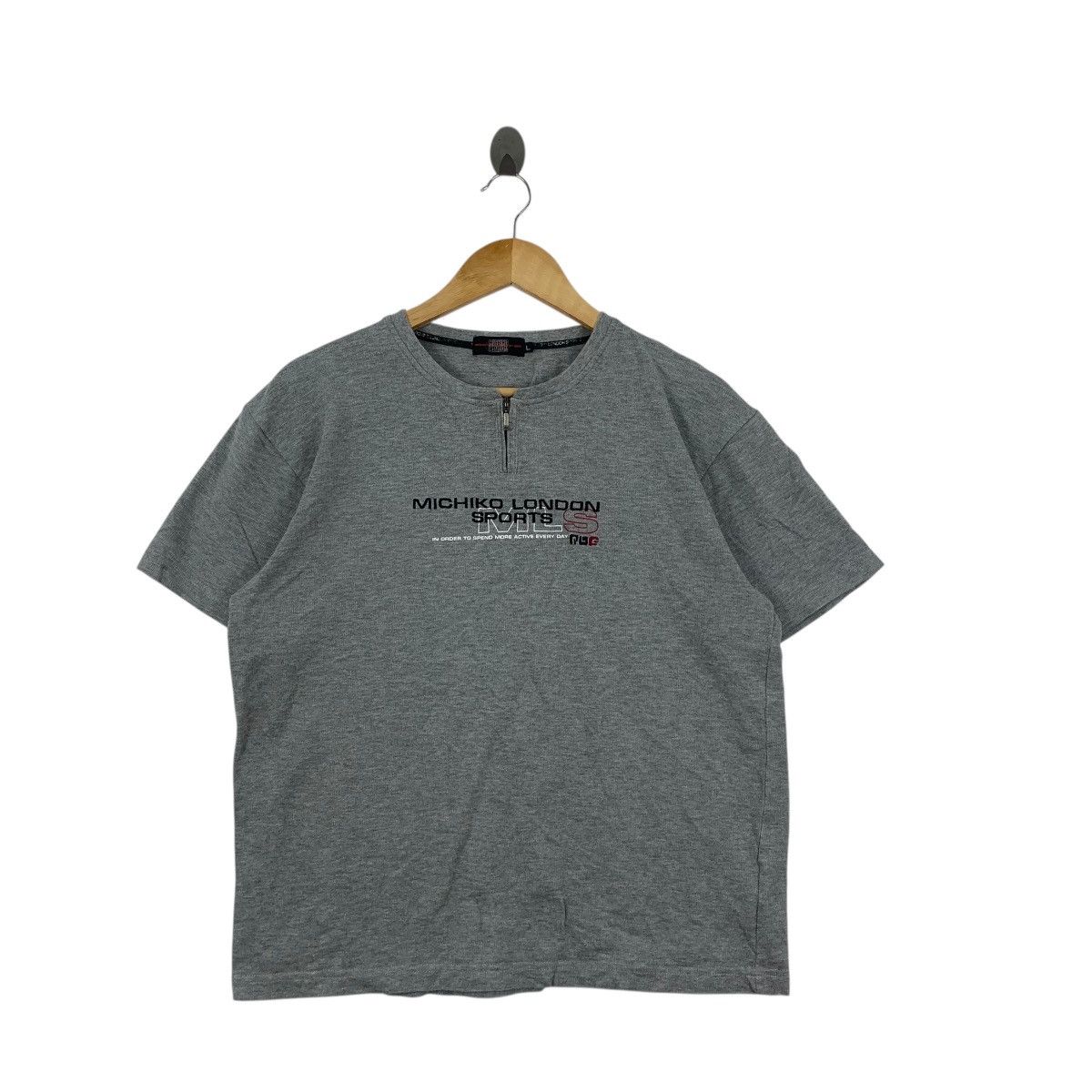 Vintage Vintage MICHIKO LONDON SPORTS Embroidered Logo Tee Shirt Top Size L / US 10 / IT 46 - 3 Thumbnail