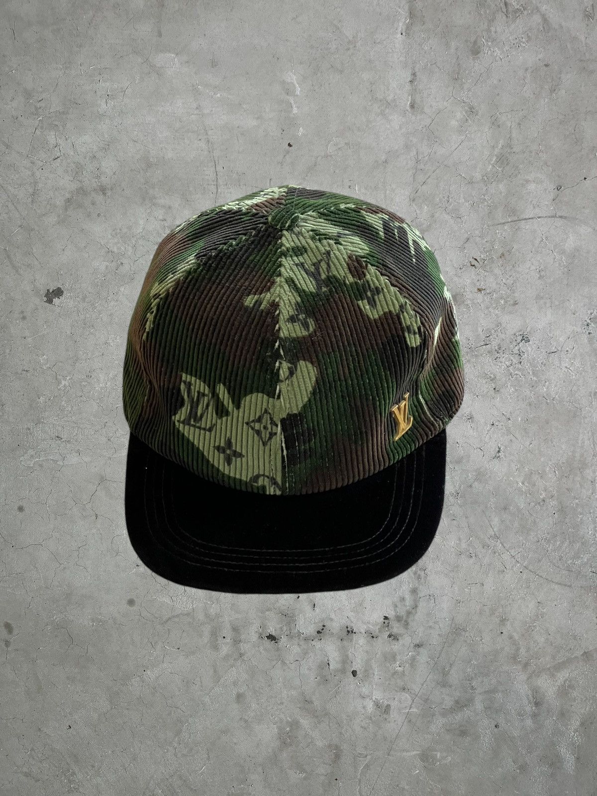 Louis Vuitton LV Camo Monogram Hat Size ONE SIZE - 3 Thumbnail