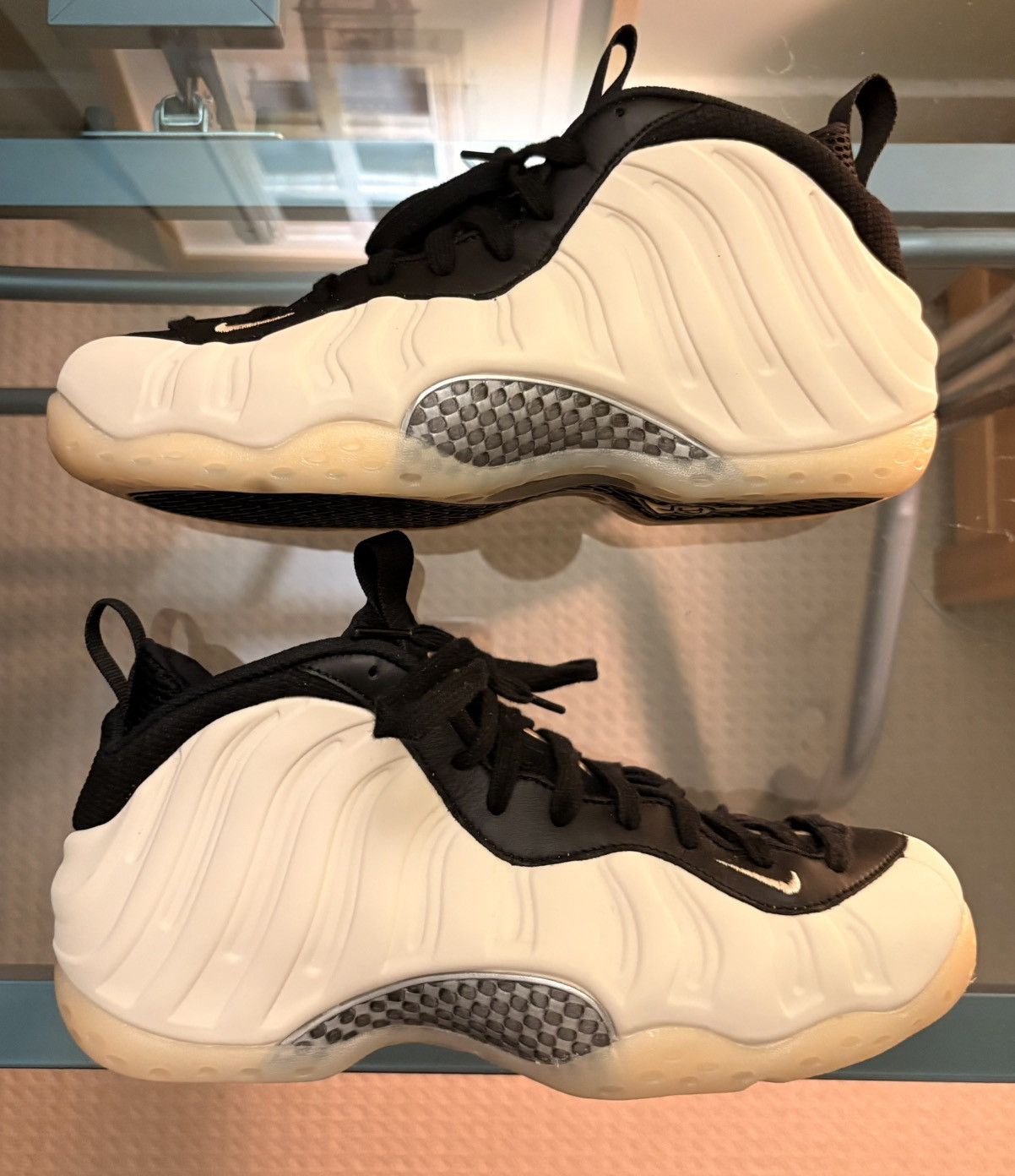 Nike Nike Foamposite One Size US 9 / EU 42 - 3 Thumbnail