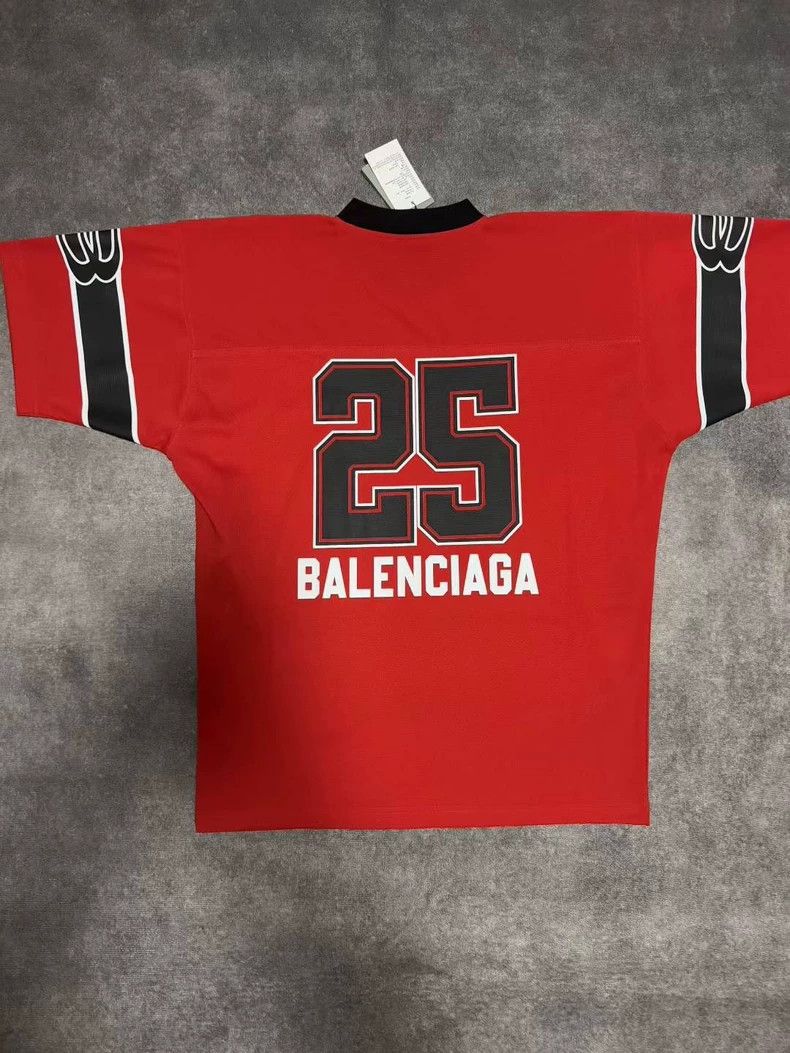 Balenciaga Balenciaga 25th red mesh short sleeve Size US S / EU 44-46 / 1 - 2 Thumbnail