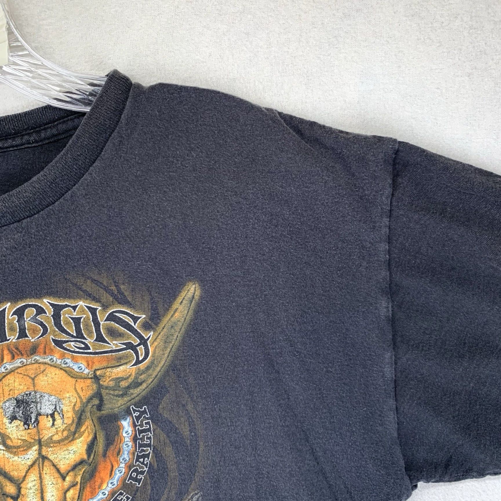 Gildan Mens Biker T Shirt Oversized Medium Sturgis 09 Sun Faded Black Tribal Fire Bison Size US M / EU 48-50 / 2 - 5 Thumbnail