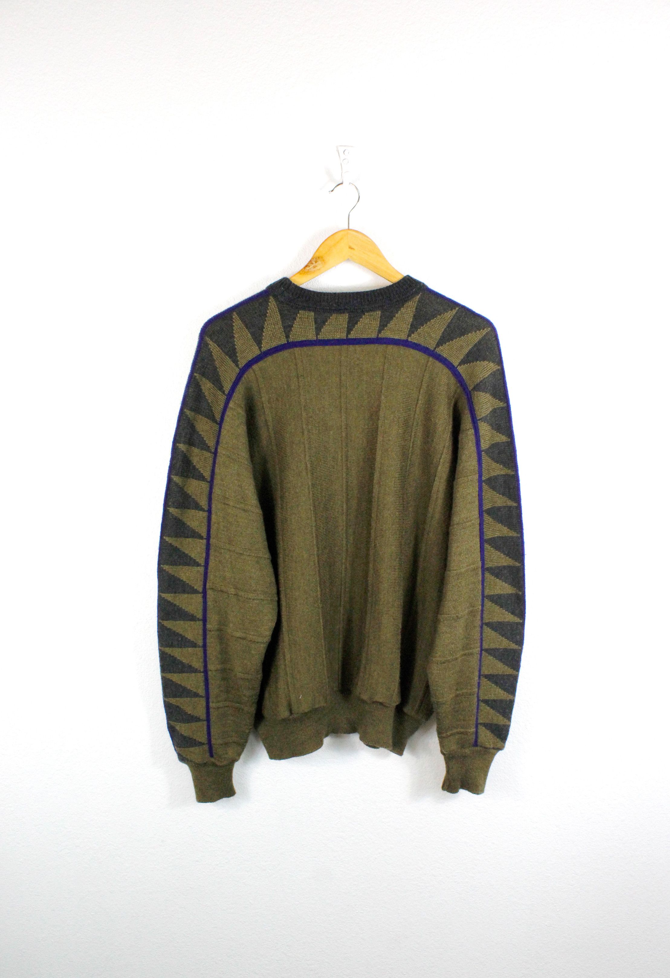Carlo Colucci × Coogi × Vintage Vintage Carlo Colucci Geometric Pattern Wool Sweater 52 Size US L / EU 52-54 / 3 - 6 Thumbnail