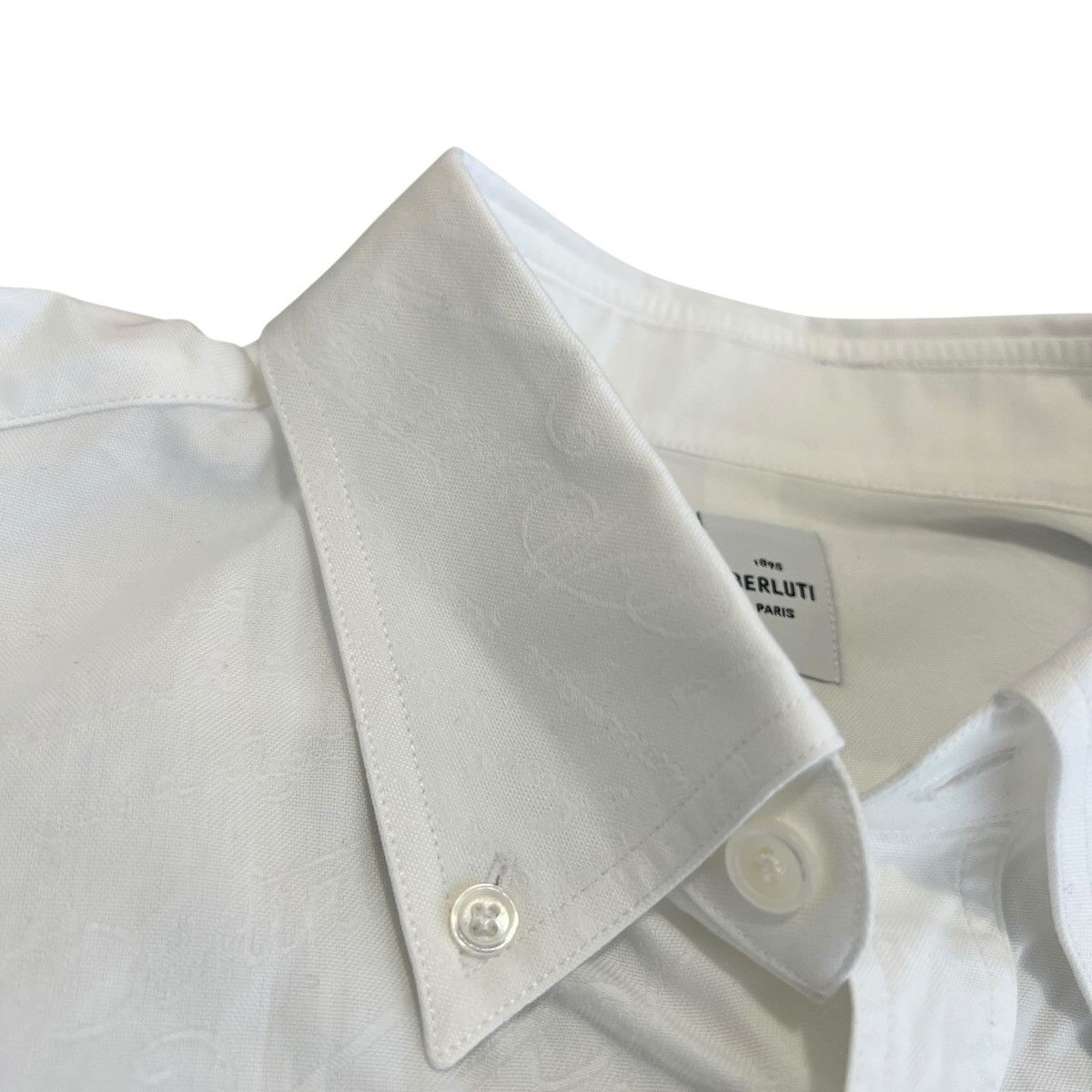 Berluti Berluti Tonal Scritto Calligraphy Embroidered dress Shirt Size US M / EU 48-50 / 2 - 7 Thumbnail