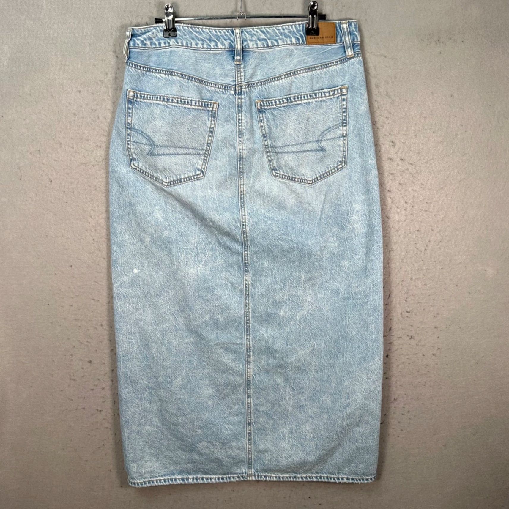American Eagle Outfitters VINTAGE American Eagle Womens 8 Light Wash Denim Midi Skirt Straight Fit Blue Womens Size 30" / US 8 / IT 44 - 2 Thumbnail