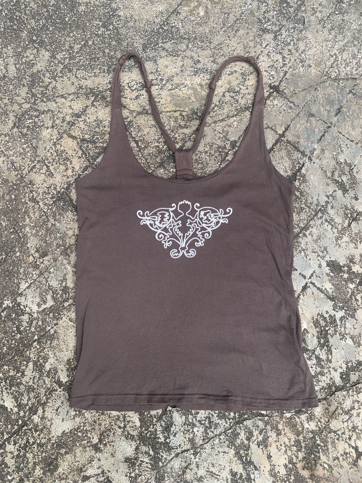 If Six Was Nine × Japanese Brand y2k I.P Zone Cami Cross Neck Embroidery Top Size M / US 6-8 / IT 42-44 - 1 Thumbnail