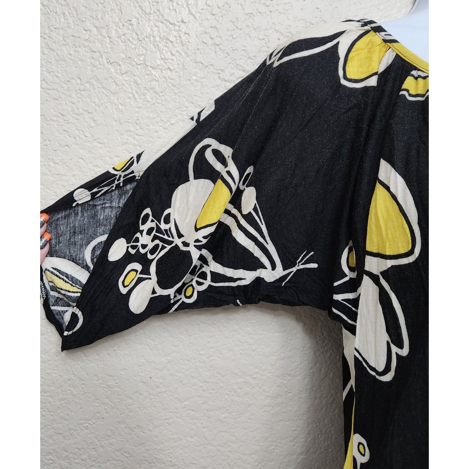 Other Eight Sixty Black White Yellow Geo Print Top XS Short Sleeve Size XS / US 0-2 / IT 36-38 - 2 Thumbnail