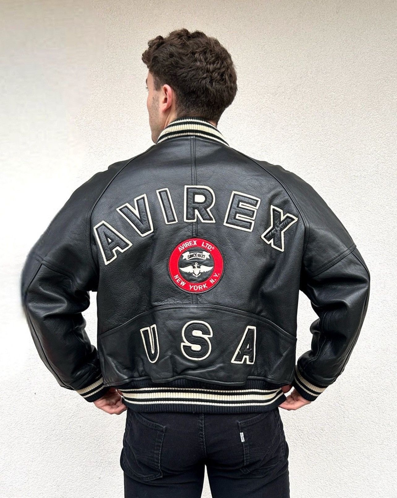 Avirex Vintage Avirex Black Faded Leather Jacket (size S) Size US S / EU 44-46 / 1 - 1 Thumbnail