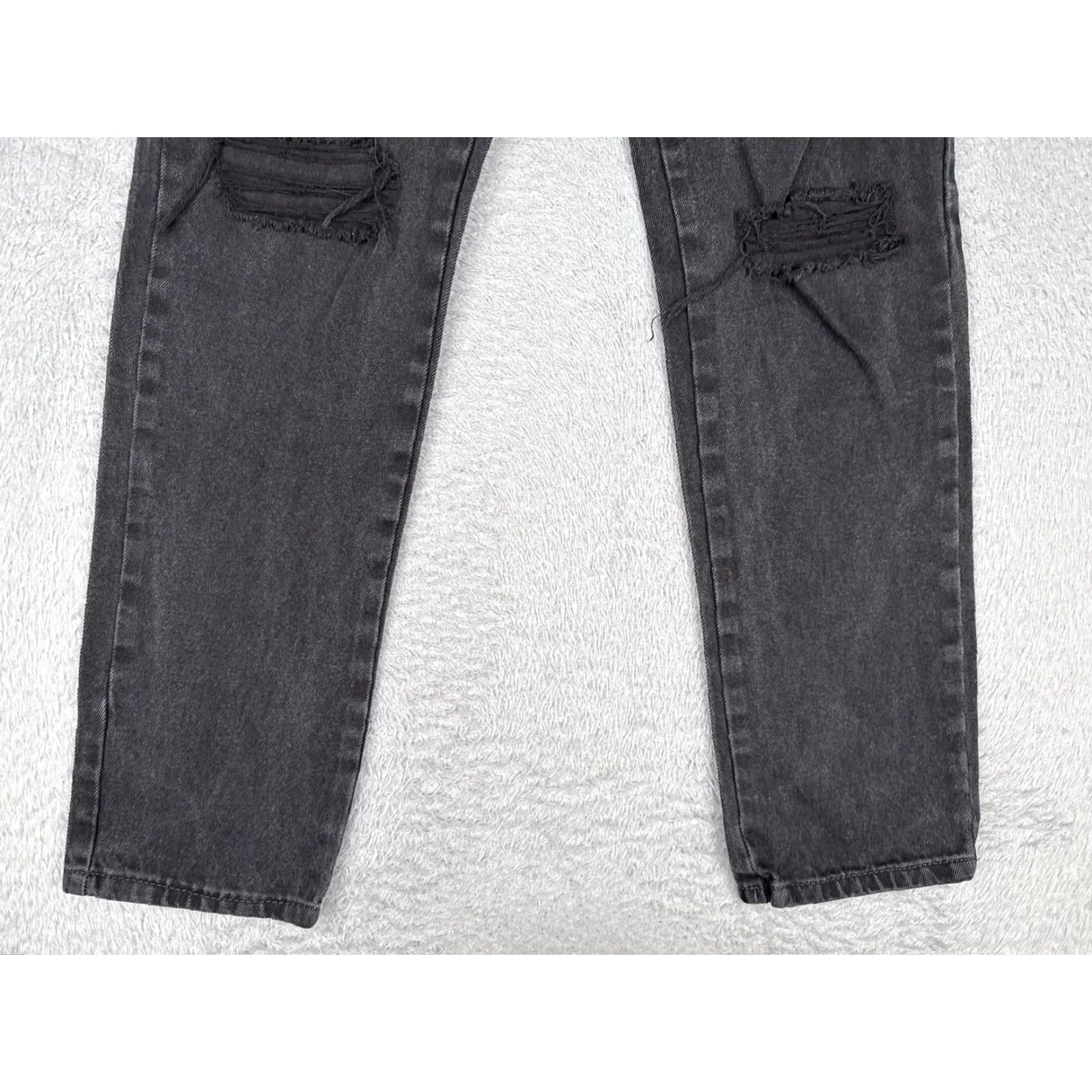 Cotton On Cotton On Jeans Size 4 Black High Rise Straight 26x31 Distressed 90s Womens Size 27" / US 4 / IT 40 - 2 Thumbnail